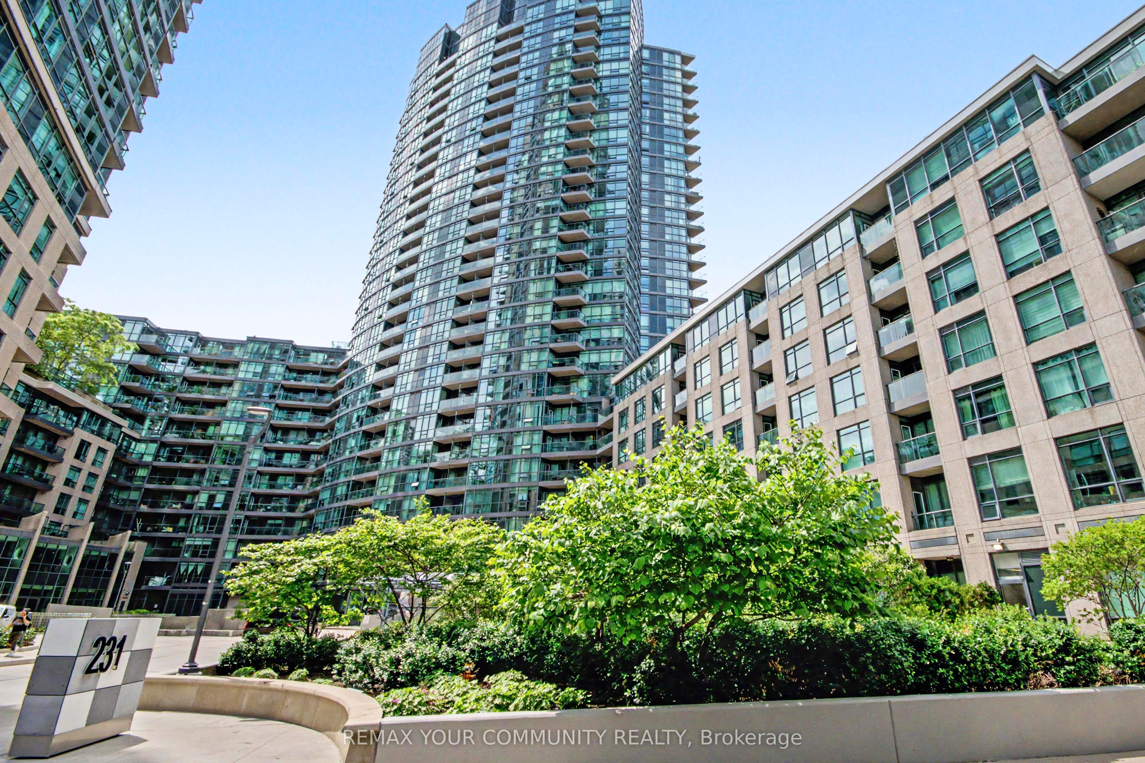 231 Fort York Boulevard 219, Toronto, ON M5V 1B2