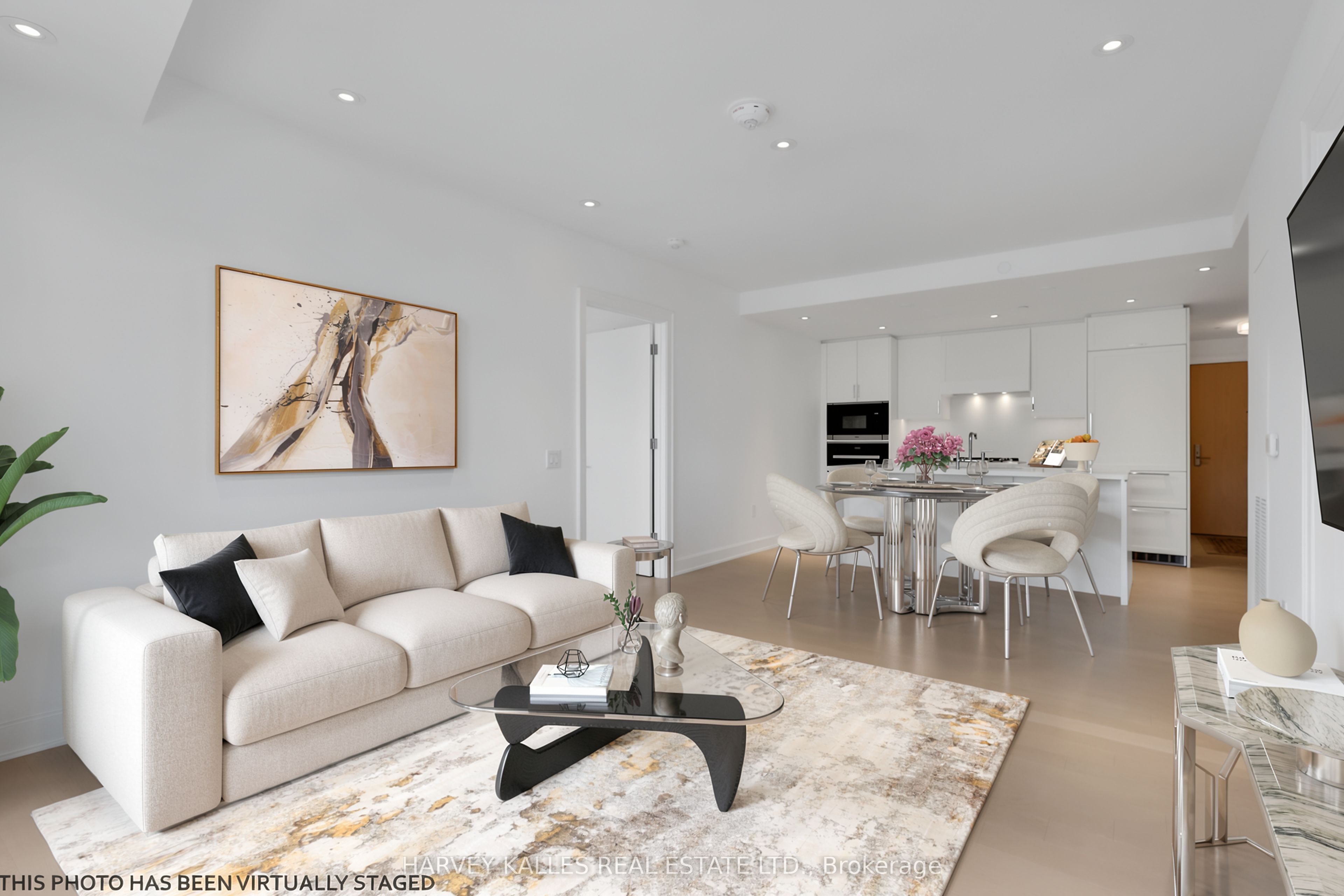 1 Strathgowan Avenue 403, Toronto, ON M4N 0B3 photo 3
