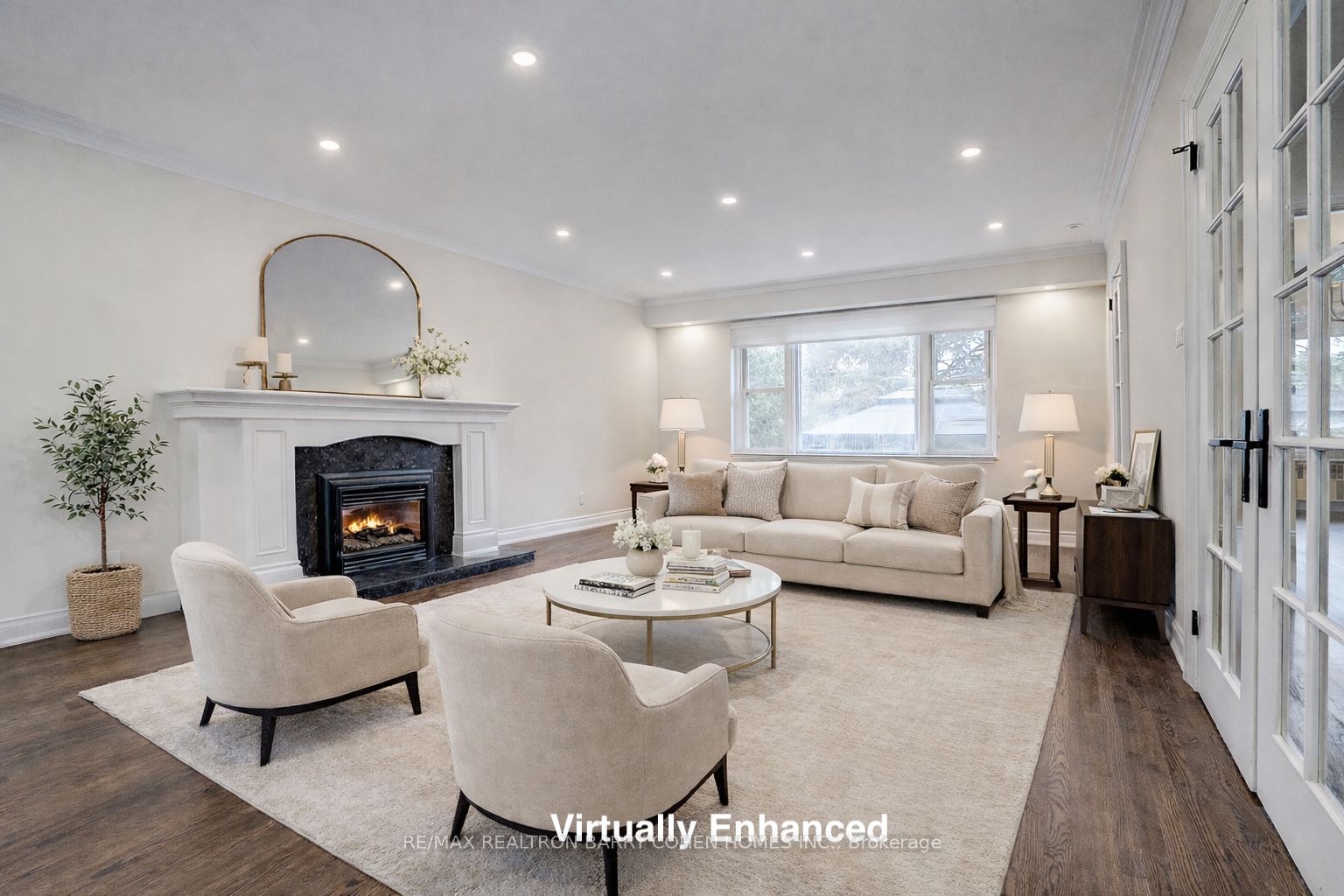 19 Lower Links Road, Toronto, ON M2P 1H5 photo 4