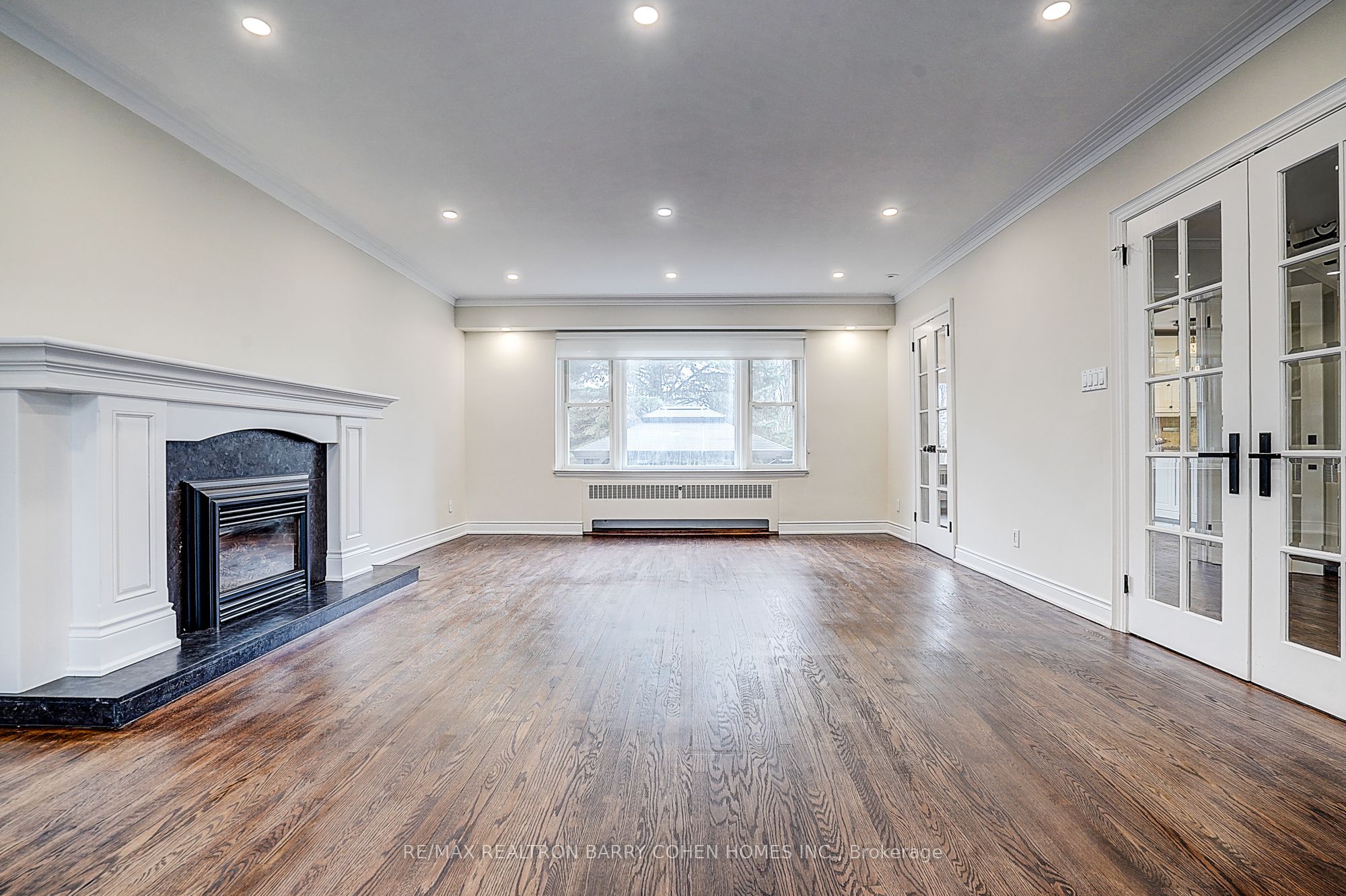 19 Lower Links Road, Toronto, ON M2P 1H5 photo 5