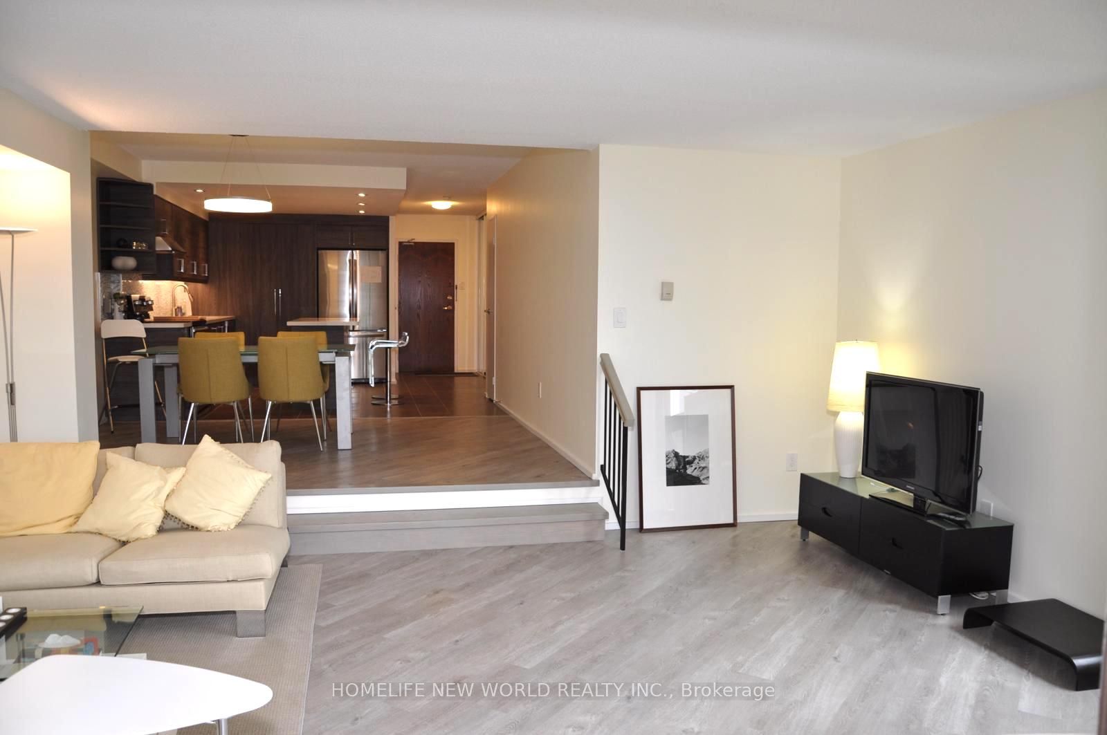 62 Wellesley Street W 1204, Toronto, ON M5S 2X3 photo 2
