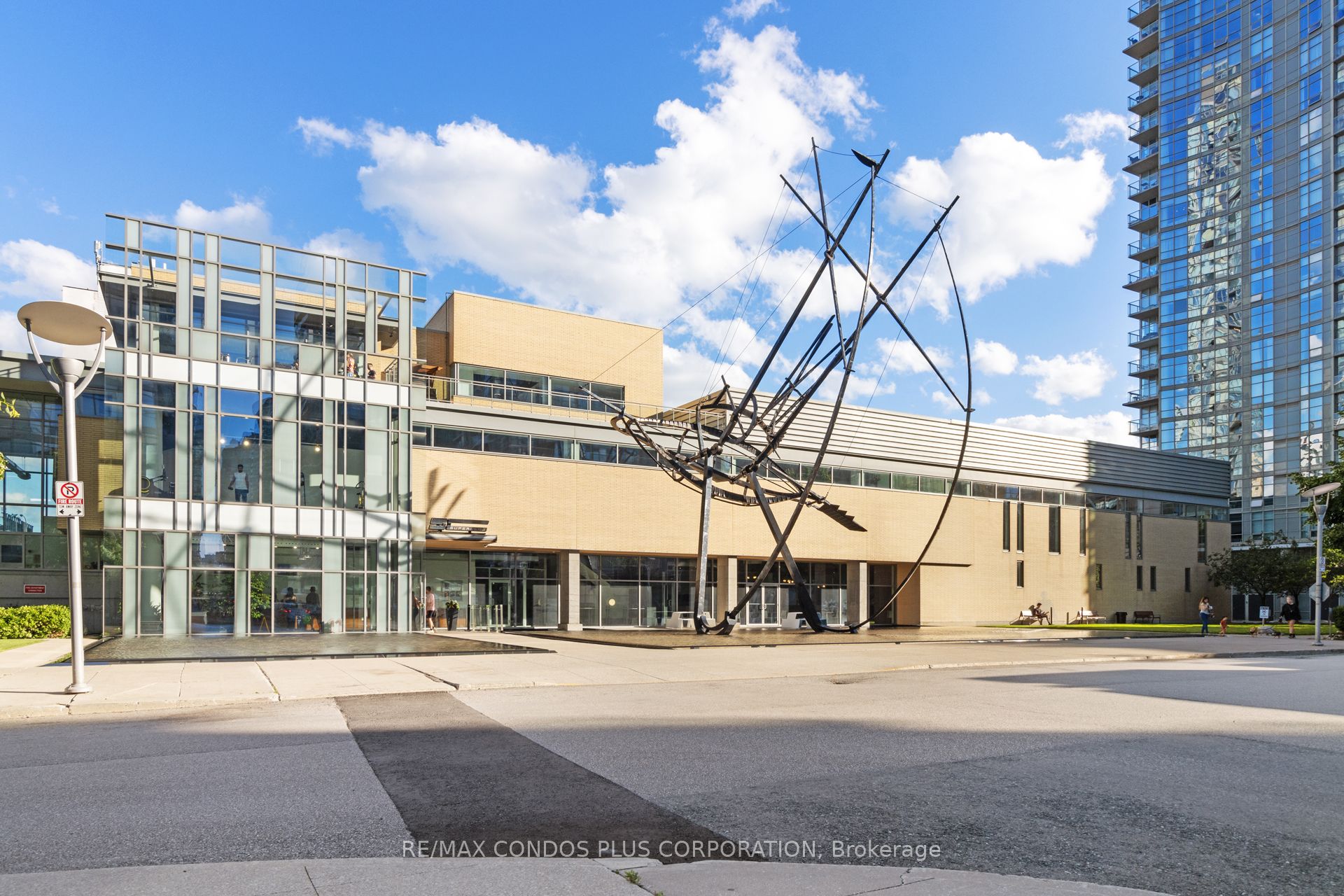 3 Navy Wharf Court 2205, Toronto, ON M5V 3V1 photo 4