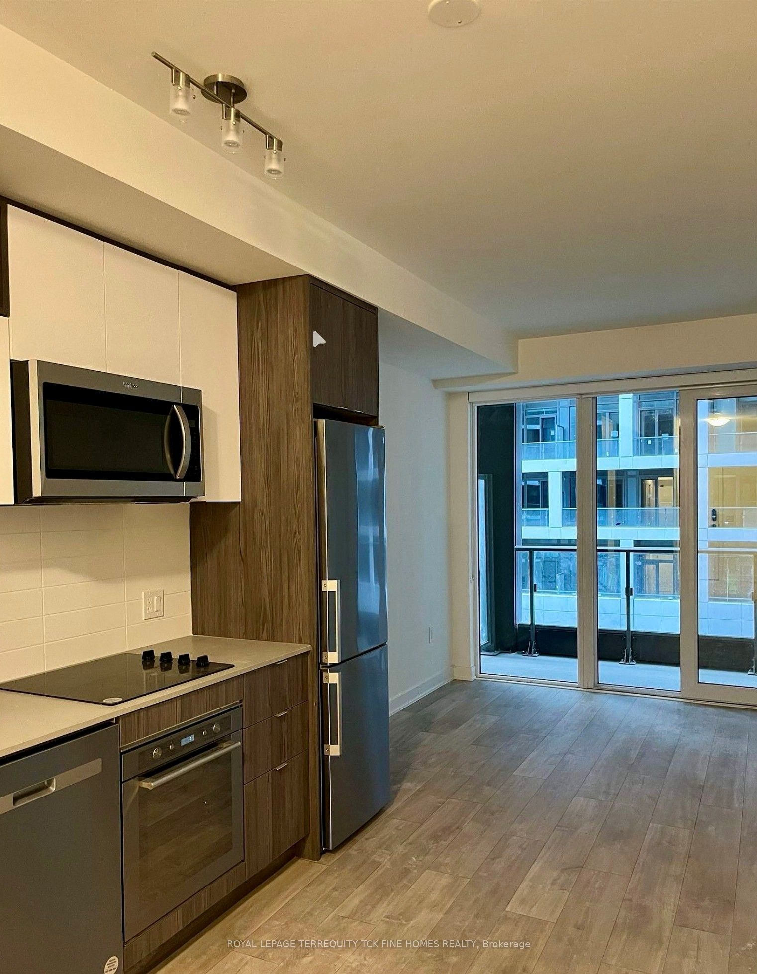 60 Princess Street 352, Toronto, ON M5A 2C7 photo 3