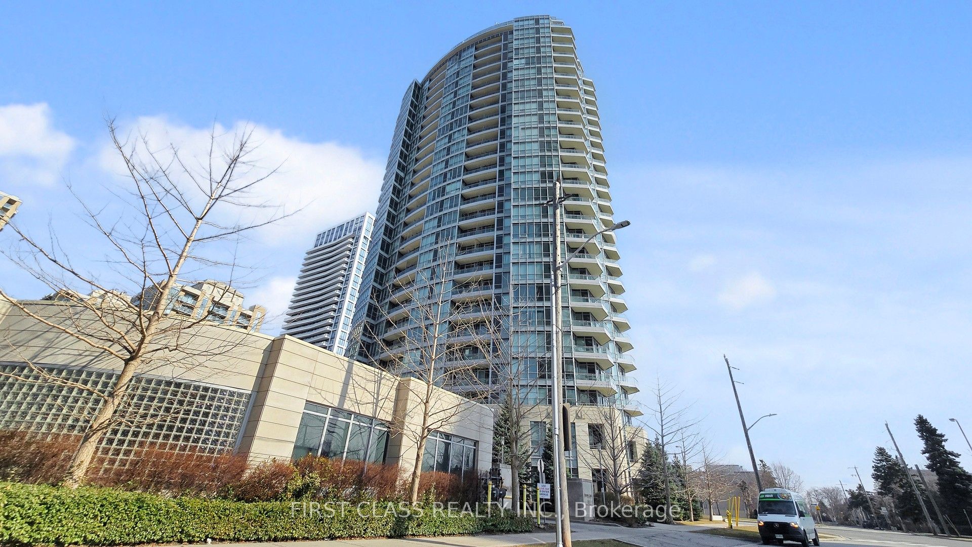 18 Holmes Avenue 612, Toronto, ON M2N 0E1