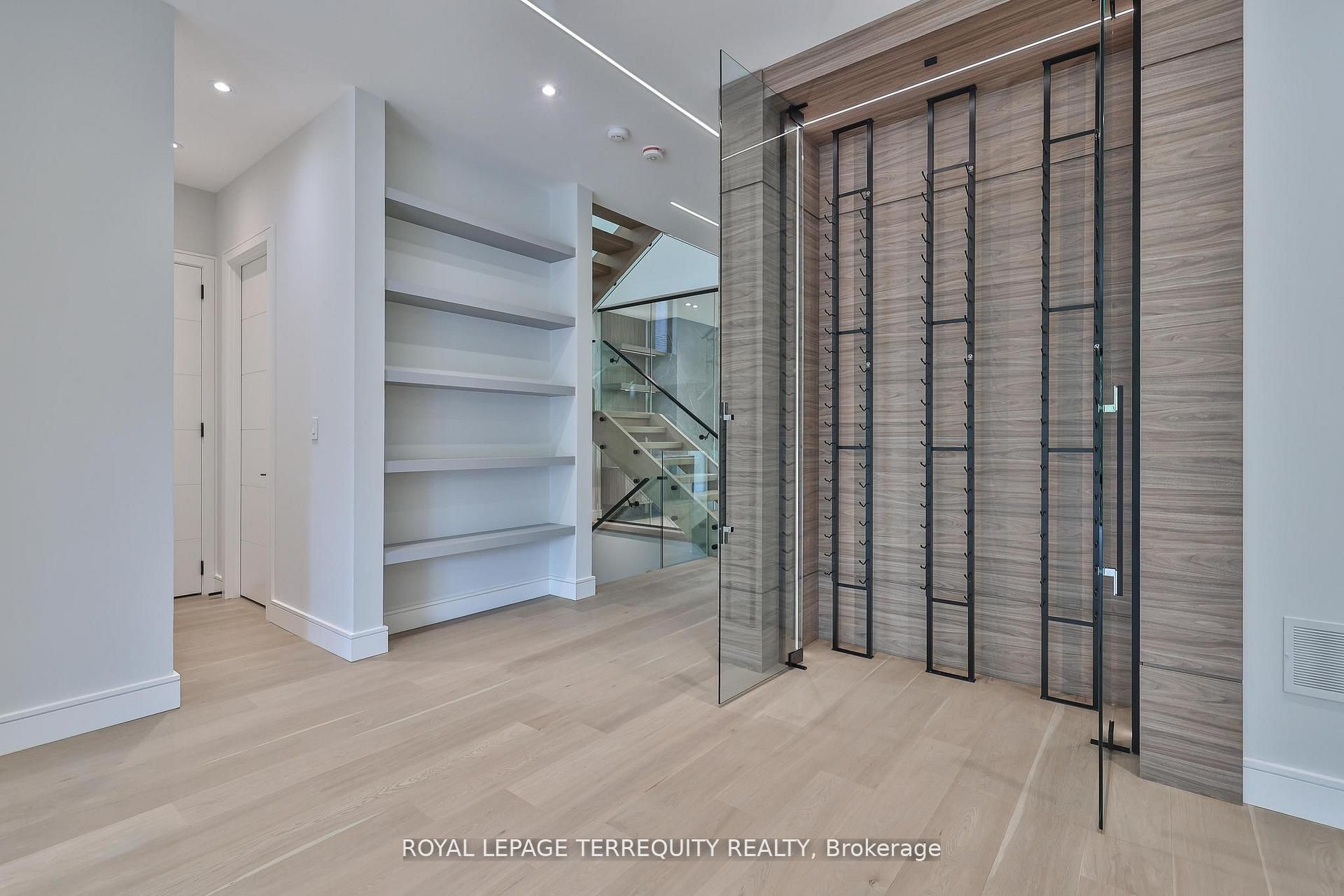 741 Woburn Avenue, Toronto, ON M5M 1M2 photo 5