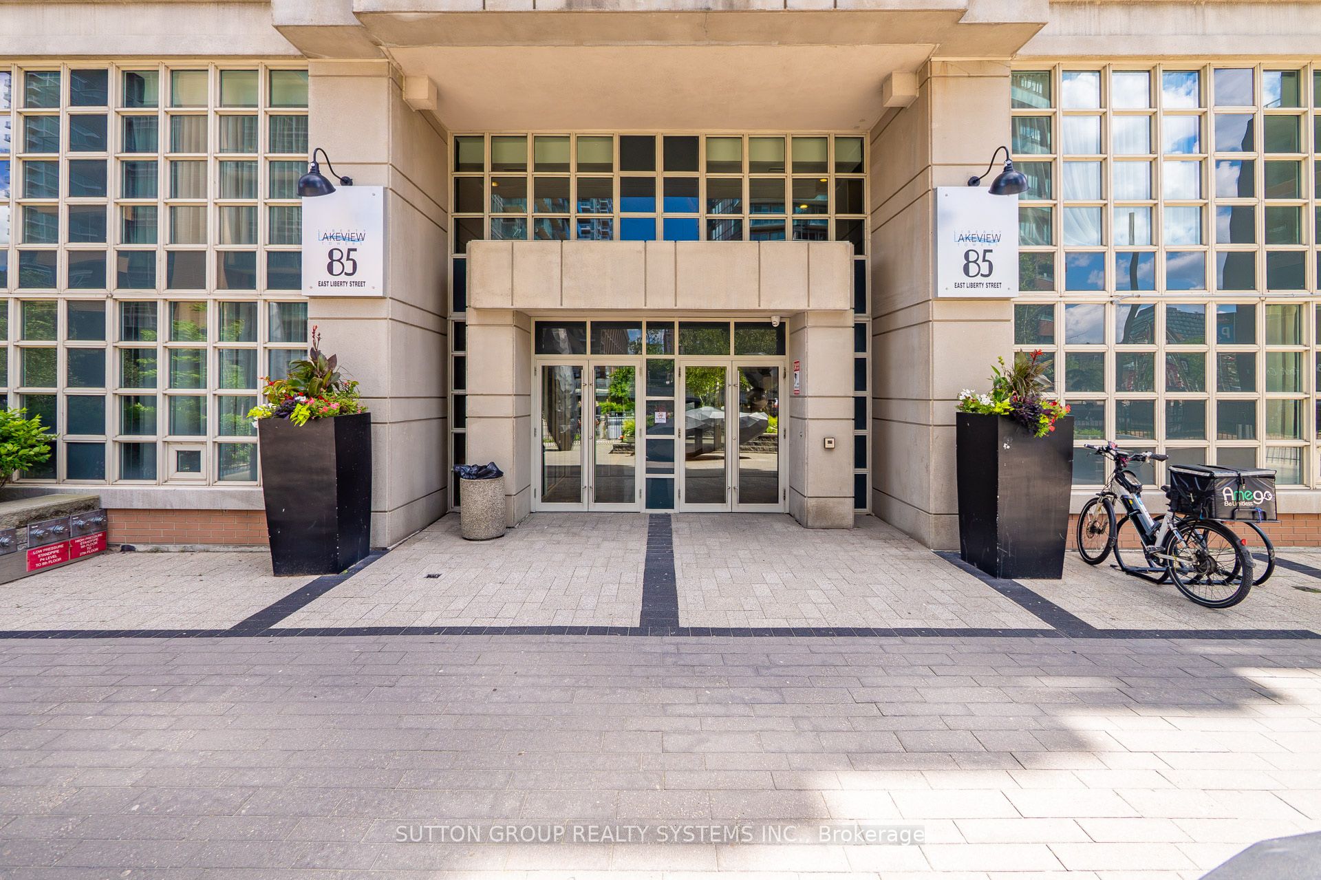 85 East Liberty Street 607, Toronto, ON M6K 3R4 photo 5