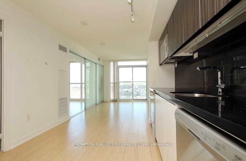 85 Queens Wharf Road 1910, Toronto, ON M5V 0J9 photo 5