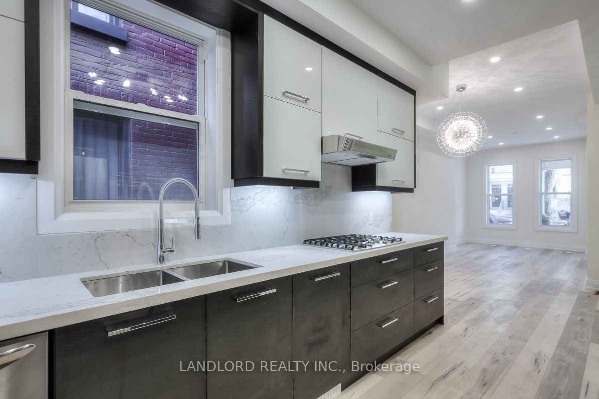 100 Massey Street Main & BSMT, Toronto, ON M6J 2T4 photo 4
