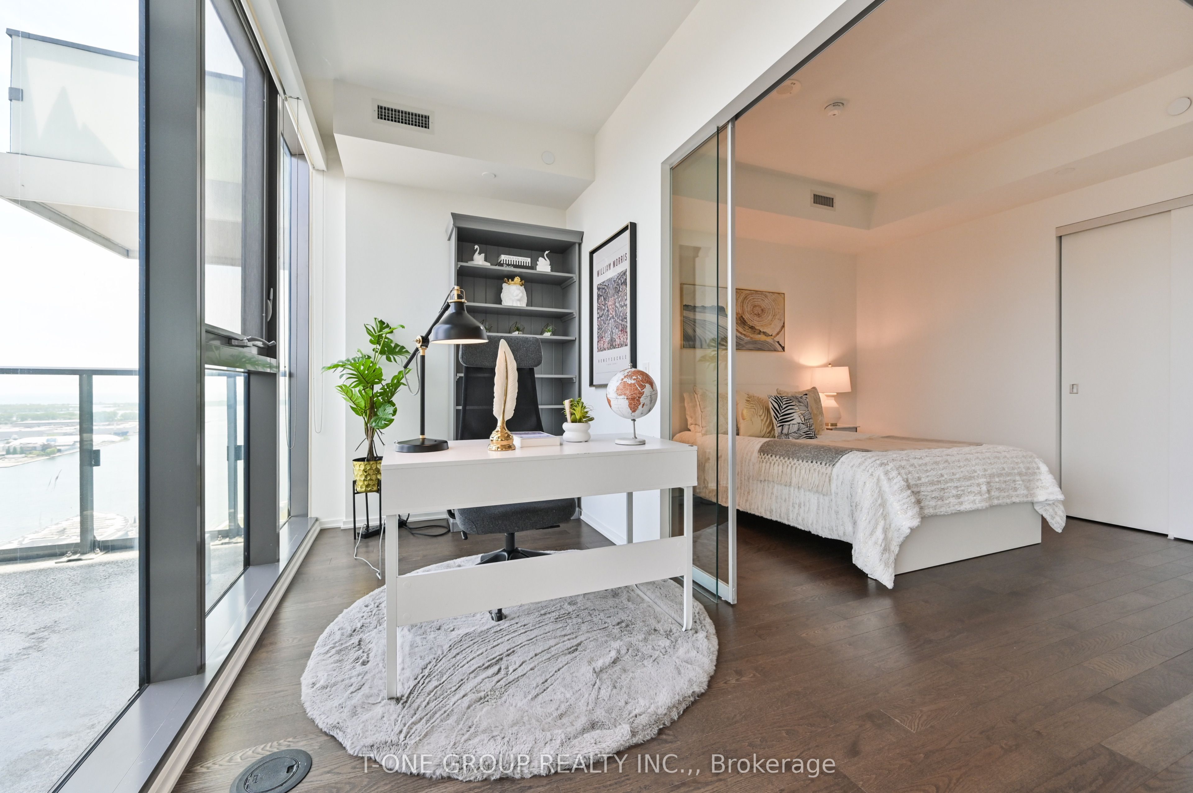 16 Bonnycastle Street 2706, Toronto, ON M5A 0C9 photo 2