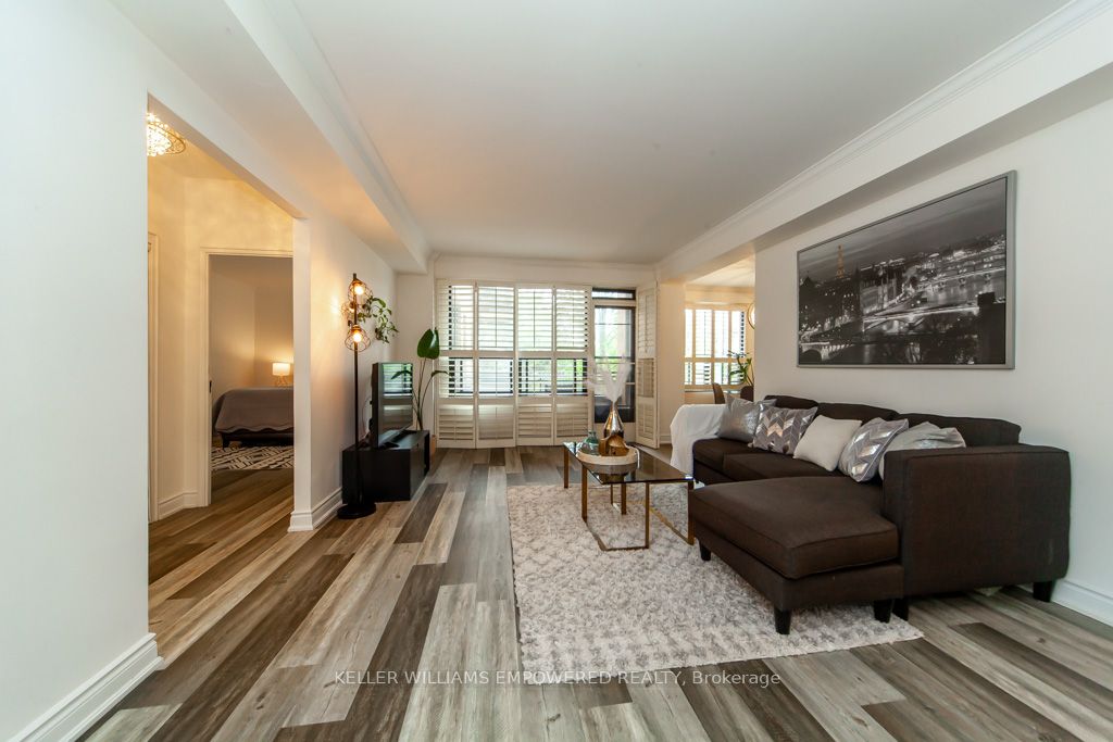 740 Eglinton Avenue W 205, Toronto, ON M5N 1C4 photo 5