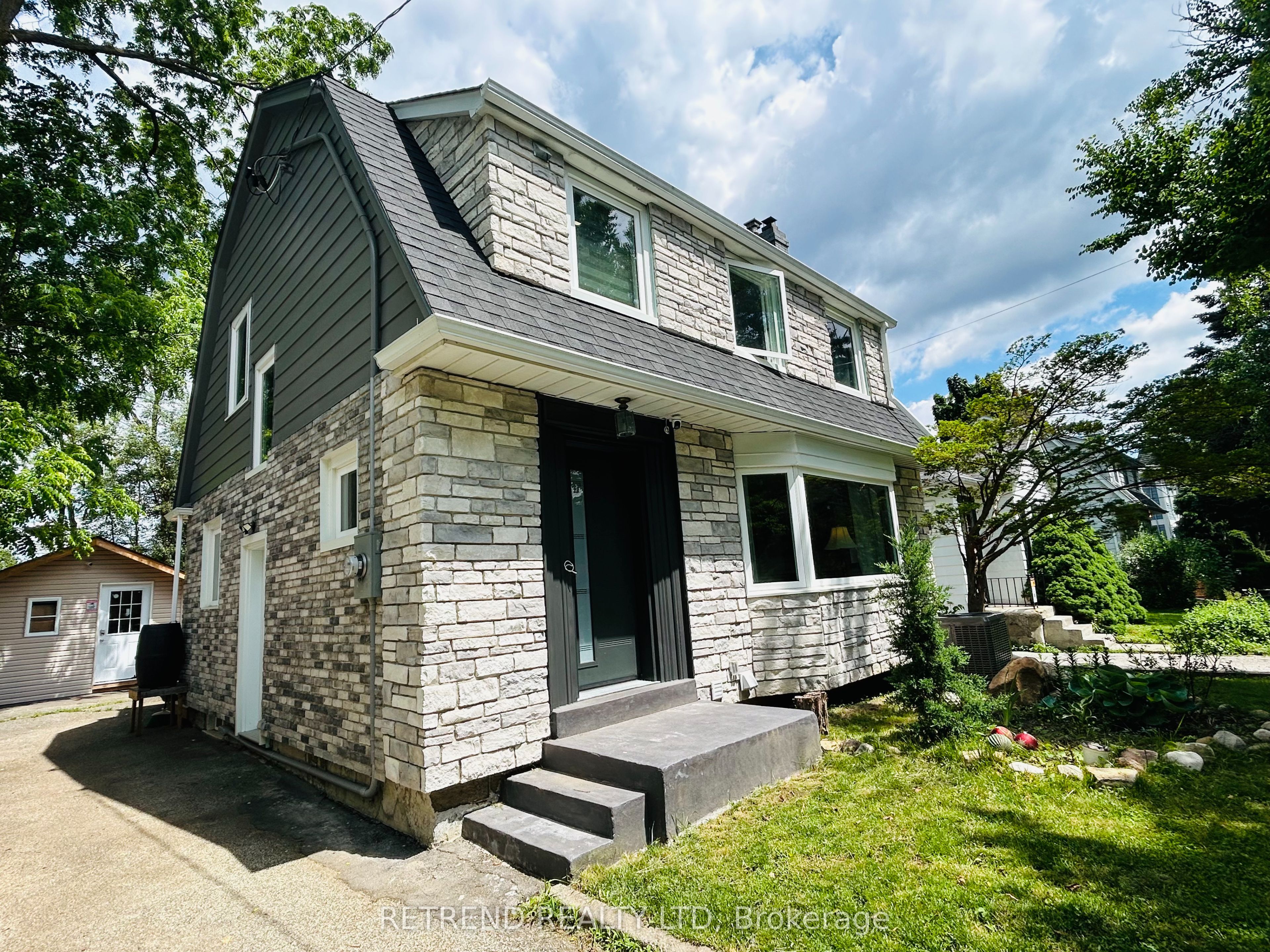22 Wentworth Avenue, Toronto, ON M2N 1T6 photo 2