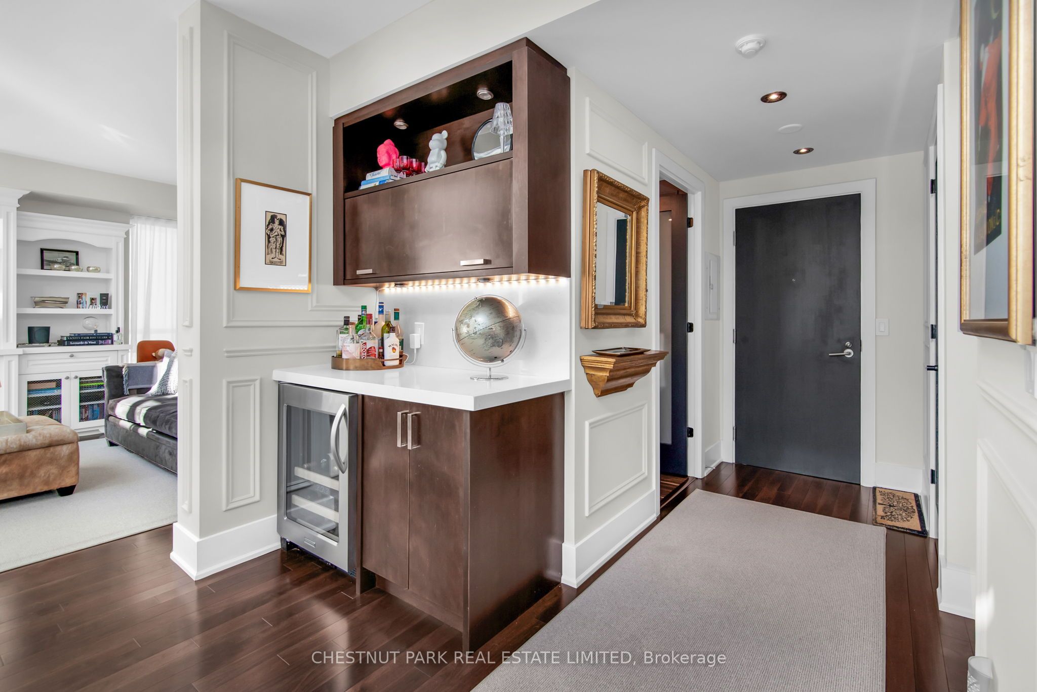 120 Homewood Avenue 617, Toronto, ON M4Y 2J3 photo 2