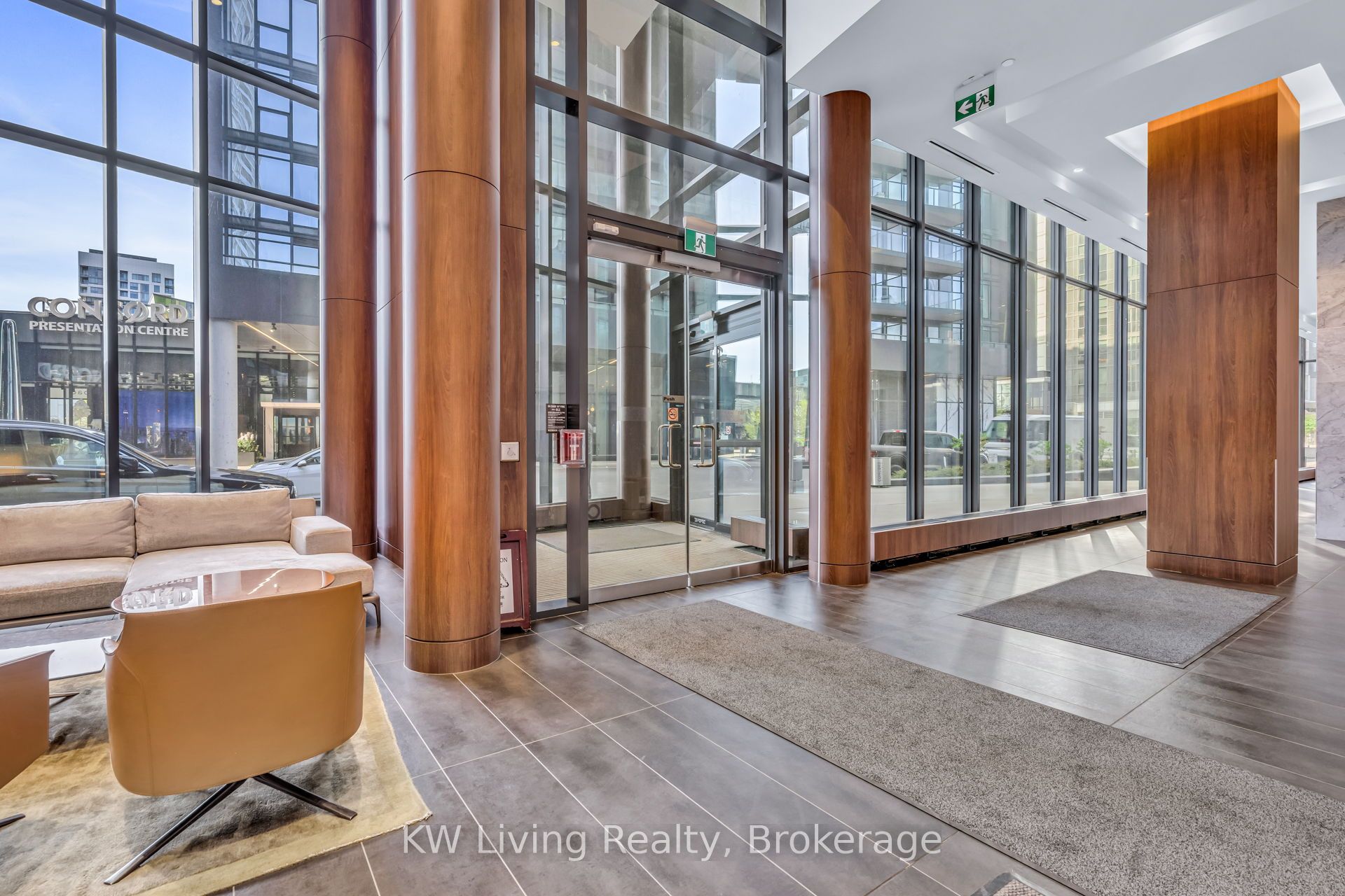 70 Queens Wharf Road 1601, Toronto, ON M5V 0J2 photo 4