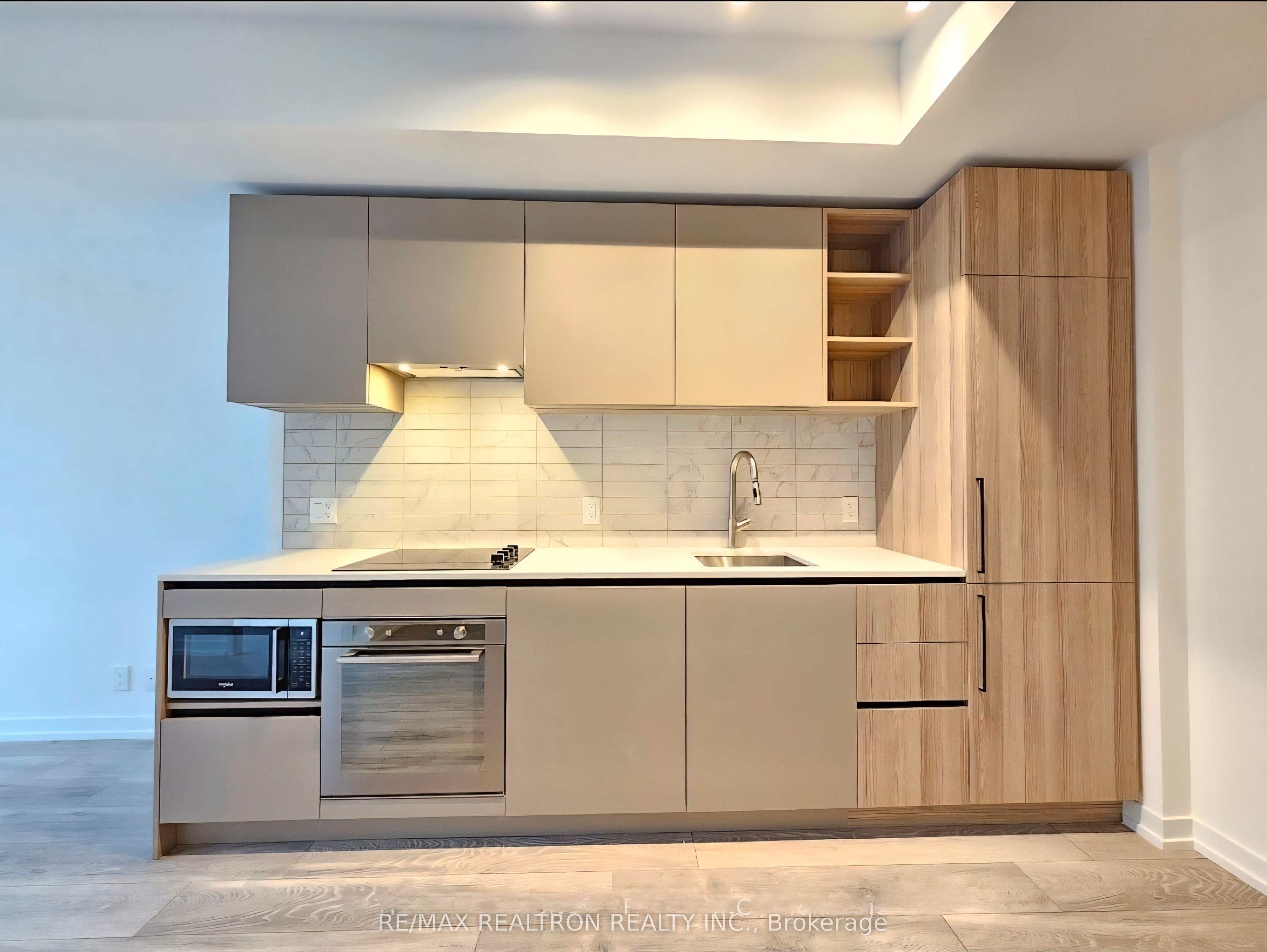 55 Mercer Street 1212, Toronto, ON M5V 3W2 photo 5