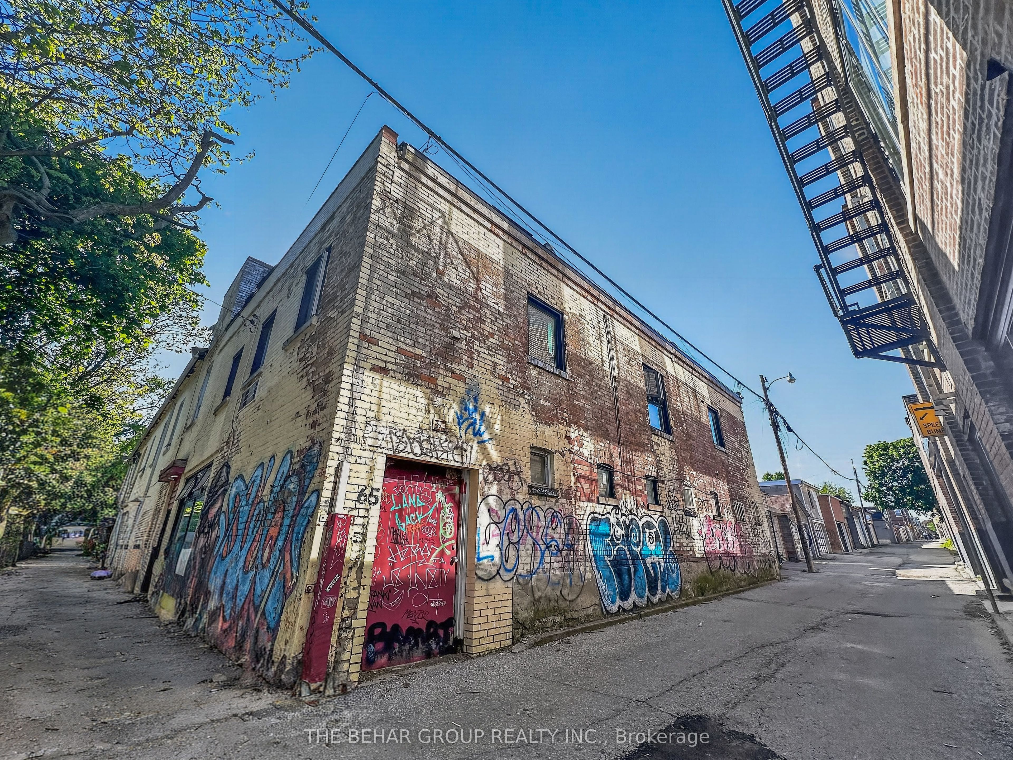 65 Bellwoods Avenue, Toronto, ON M6J 3N4 photo 4