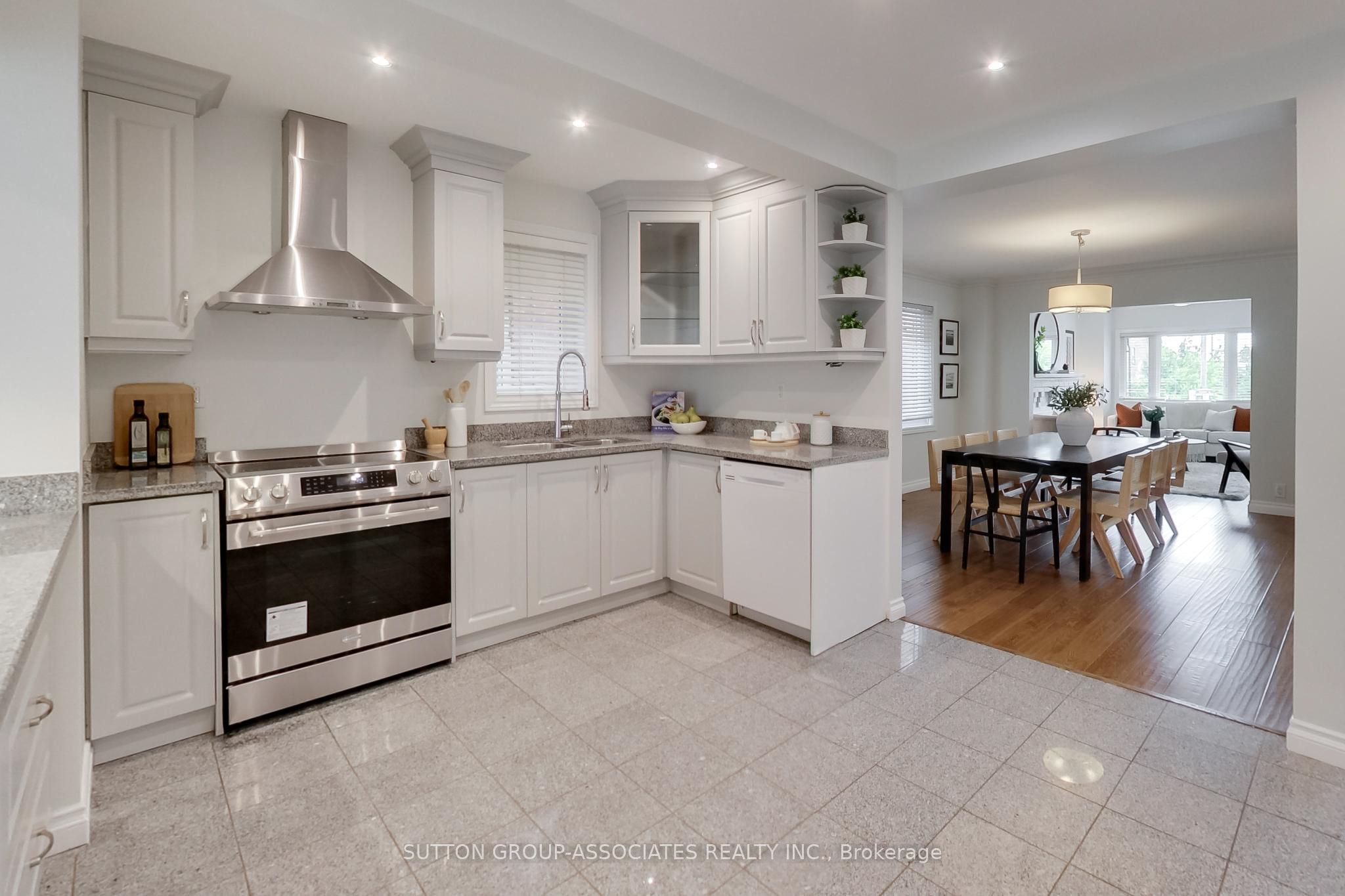 323 Lauder Avenue, Toronto, ON M6E 3H7