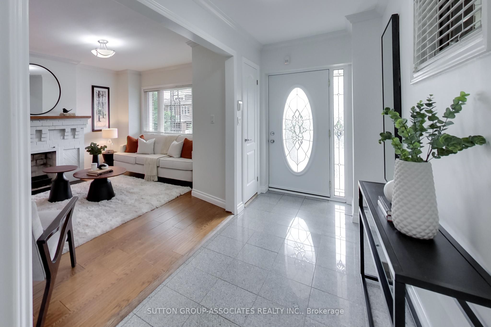 323 Lauder Avenue, Toronto, ON M6E 3H7 photo 3