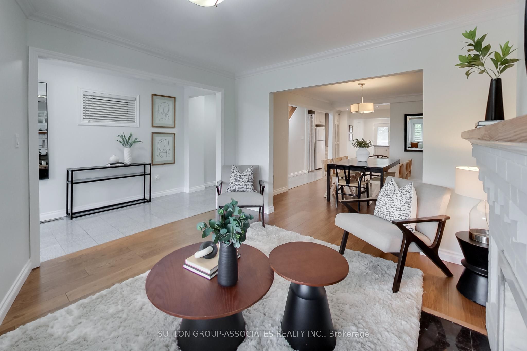 323 Lauder Avenue, Toronto, ON M6E 3H7 photo 4