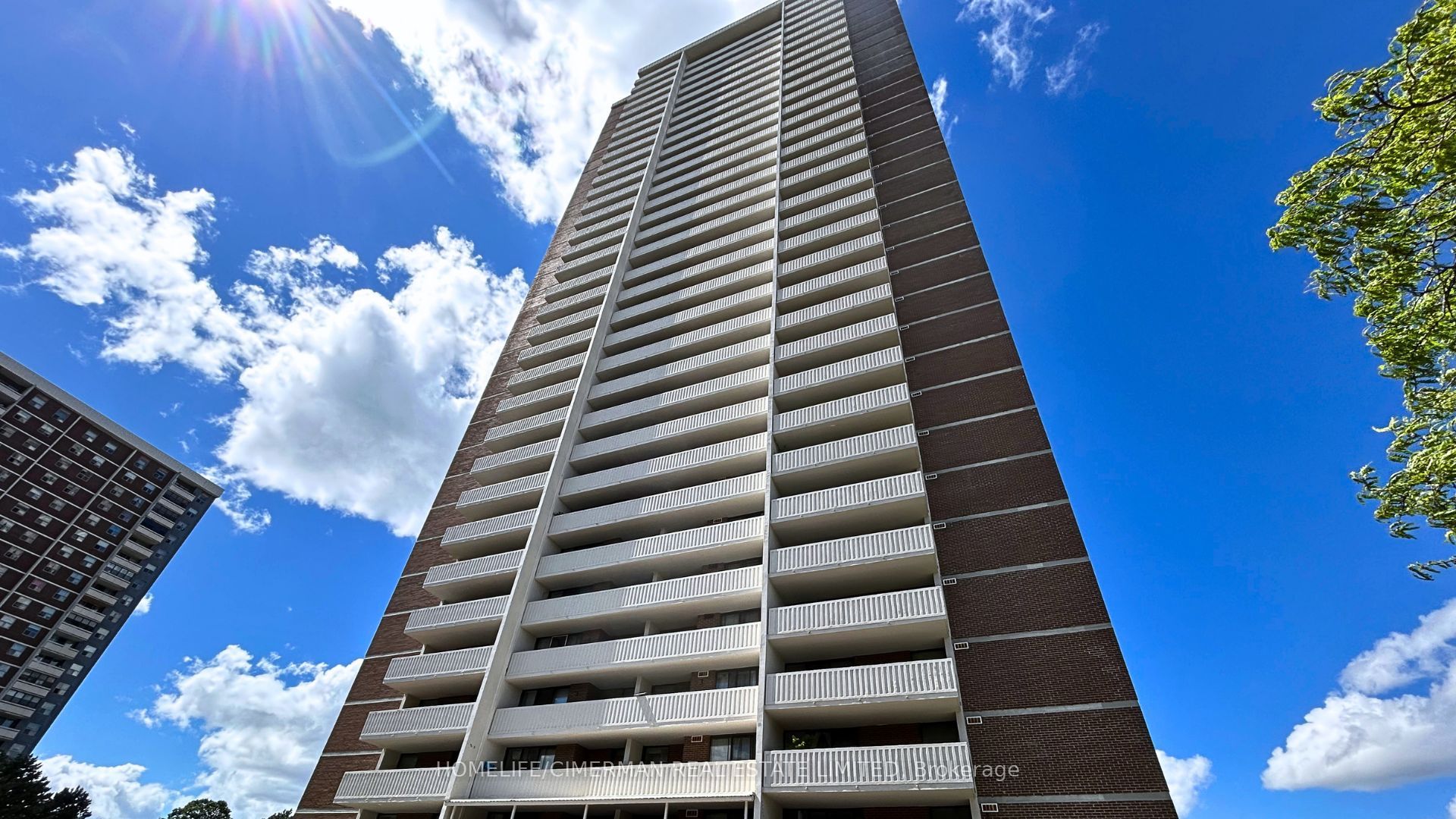 10 Tangreen Court 2603, Toronto, ON M2M 4B9