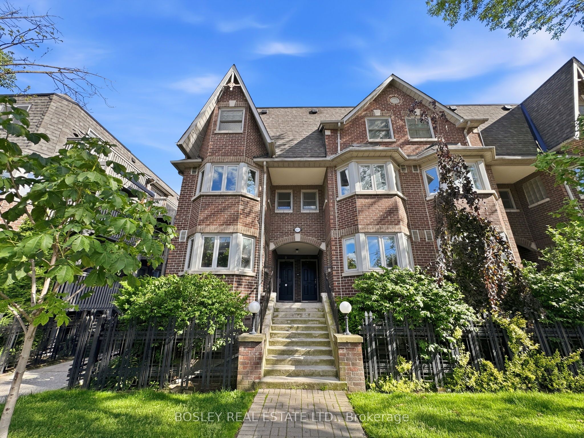 889 Adelaide Street W B, Toronto, ON M6J 3T1 photo 2