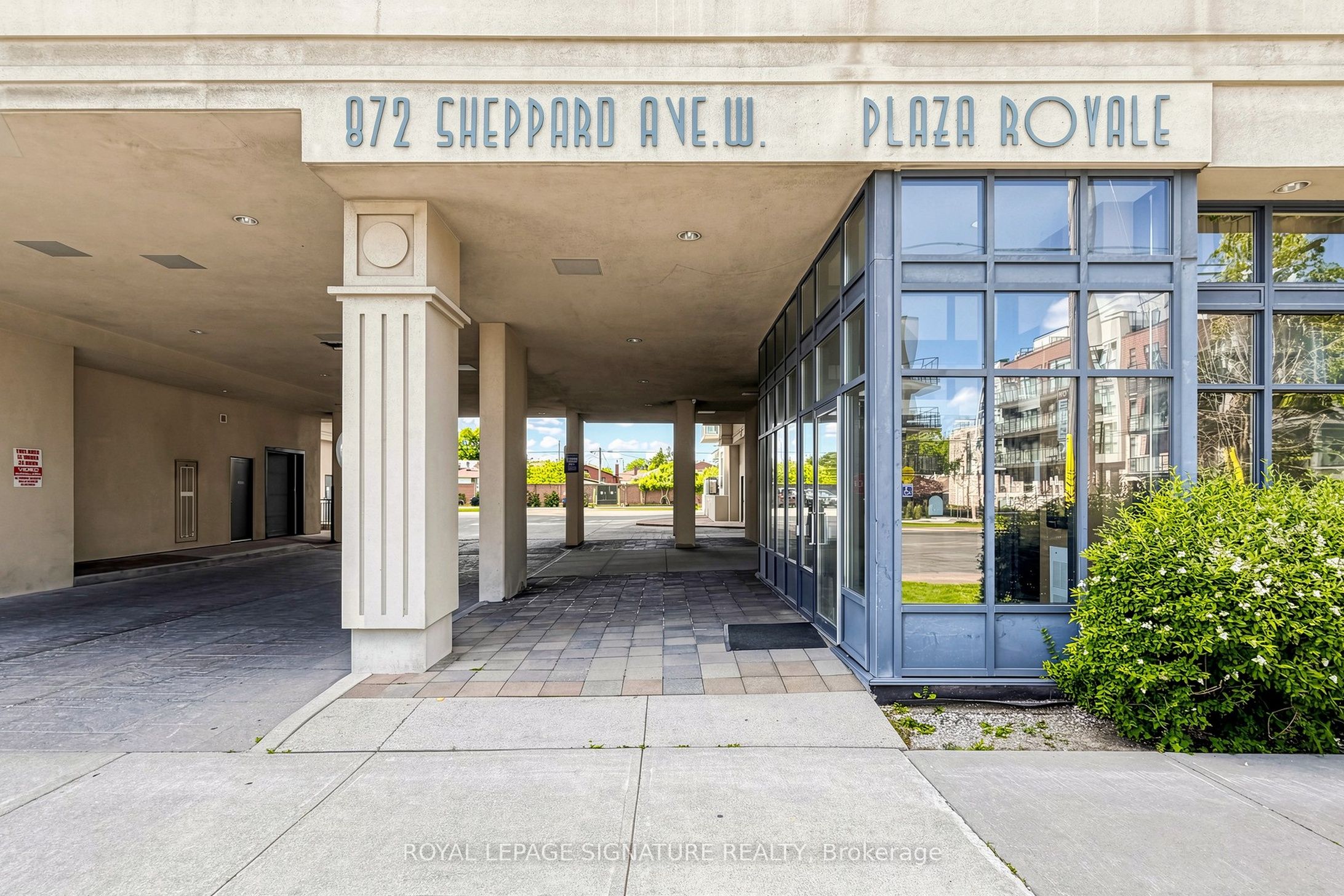 872 Sheppard Avenue W 306, Toronto, ON M3H 2T5 photo 4