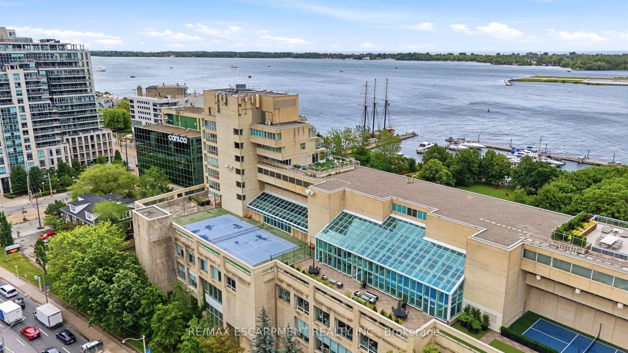 460 Queens Quay Way W 803E, Toronto, ON M5V 2Y5 photo 2