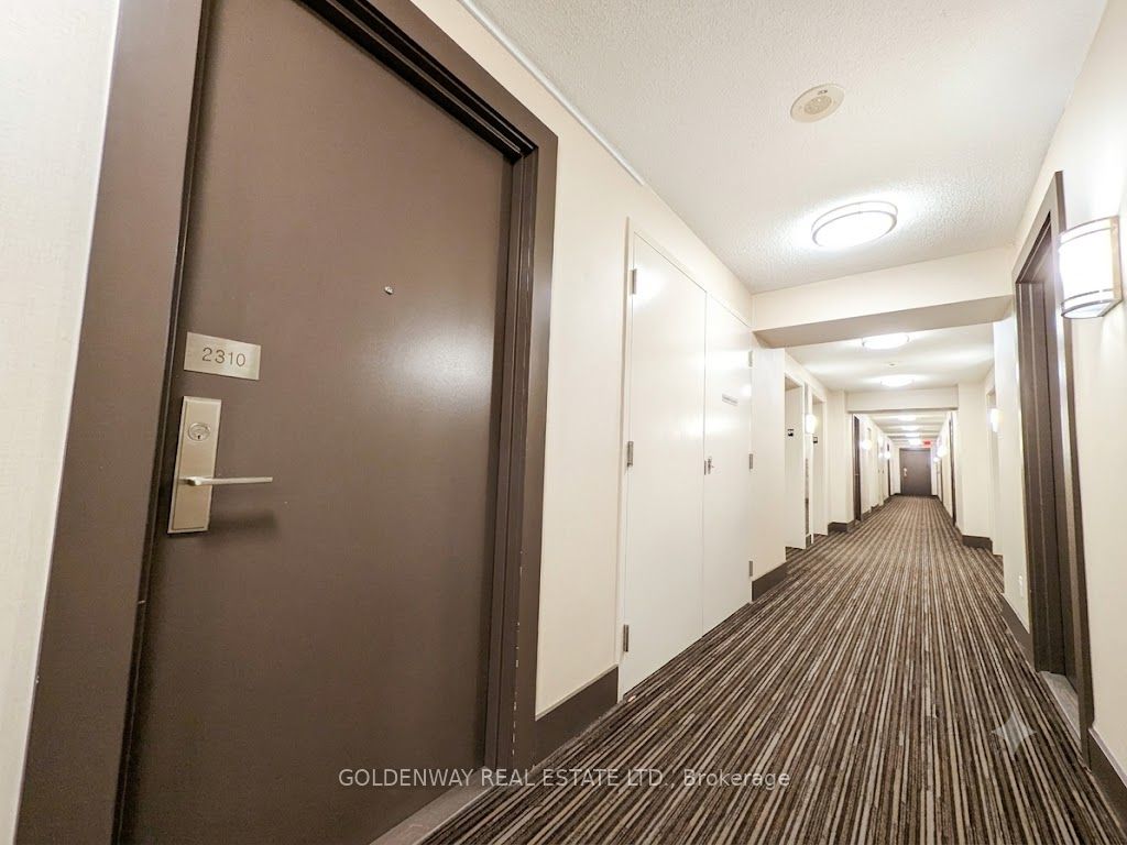 2015 Sheppard Avenue E 2310, Toronto, ON M2J 0B3 photo 3