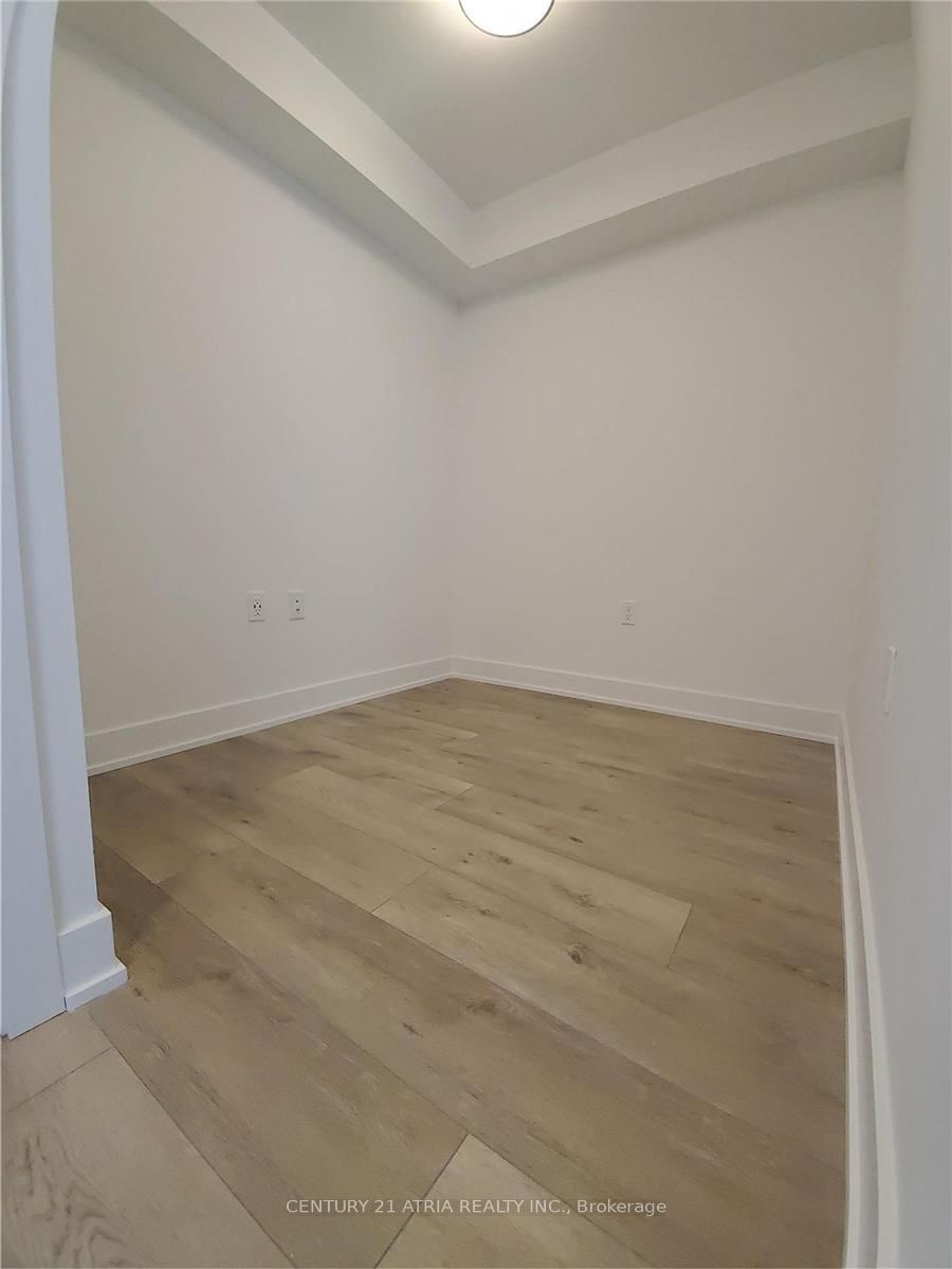 585 Bloor Street E 919, Toronto, ON M4W 0B3 photo 3