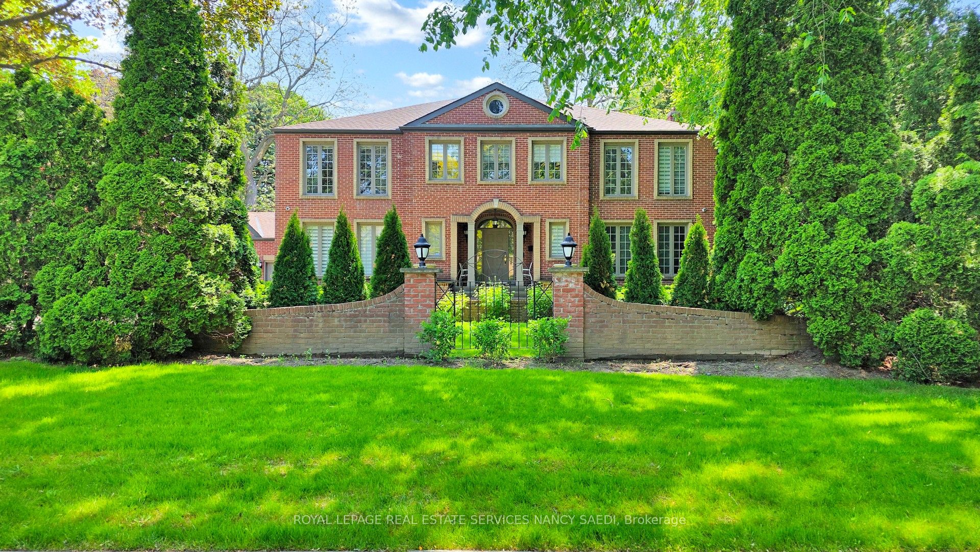 21 Forest Heights Boulevard, Toronto, ON M2L 1G4 photo 5