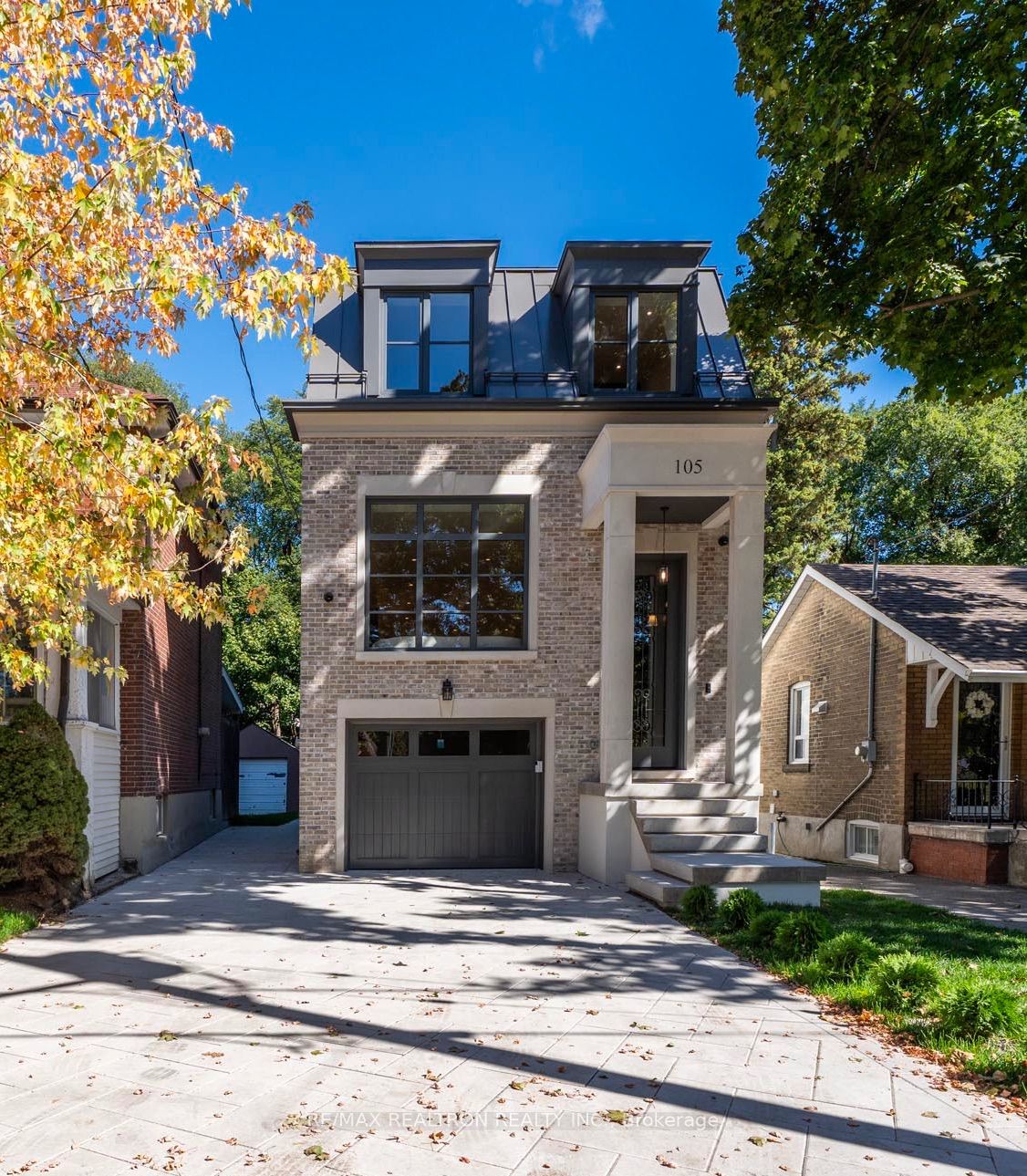 105 Rumsey Road, Toronto, ON M4G 1P1 photo 4