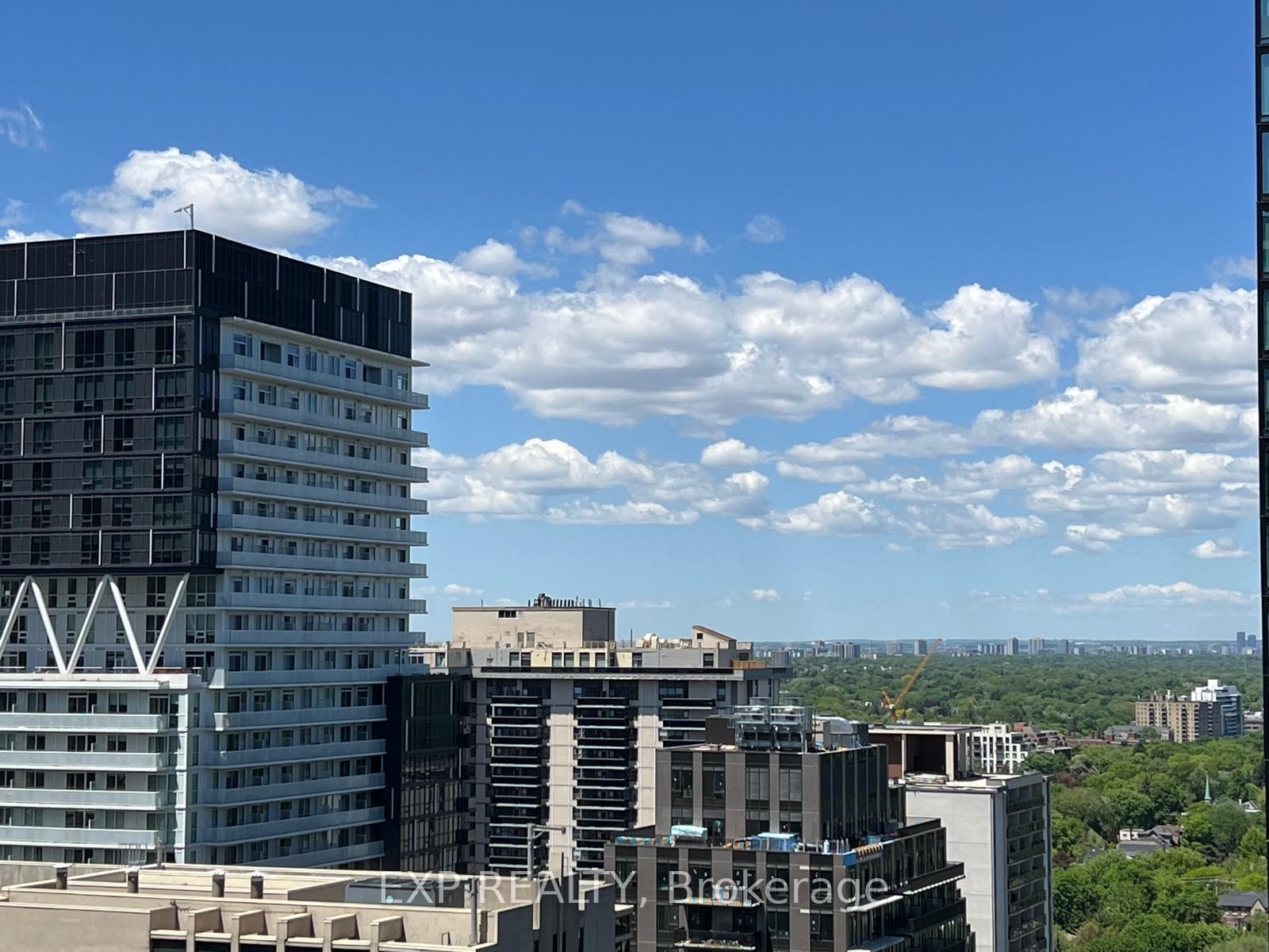 195 Redpath Avenue 2713, Toronto, ON M4P 0E4 photo 5