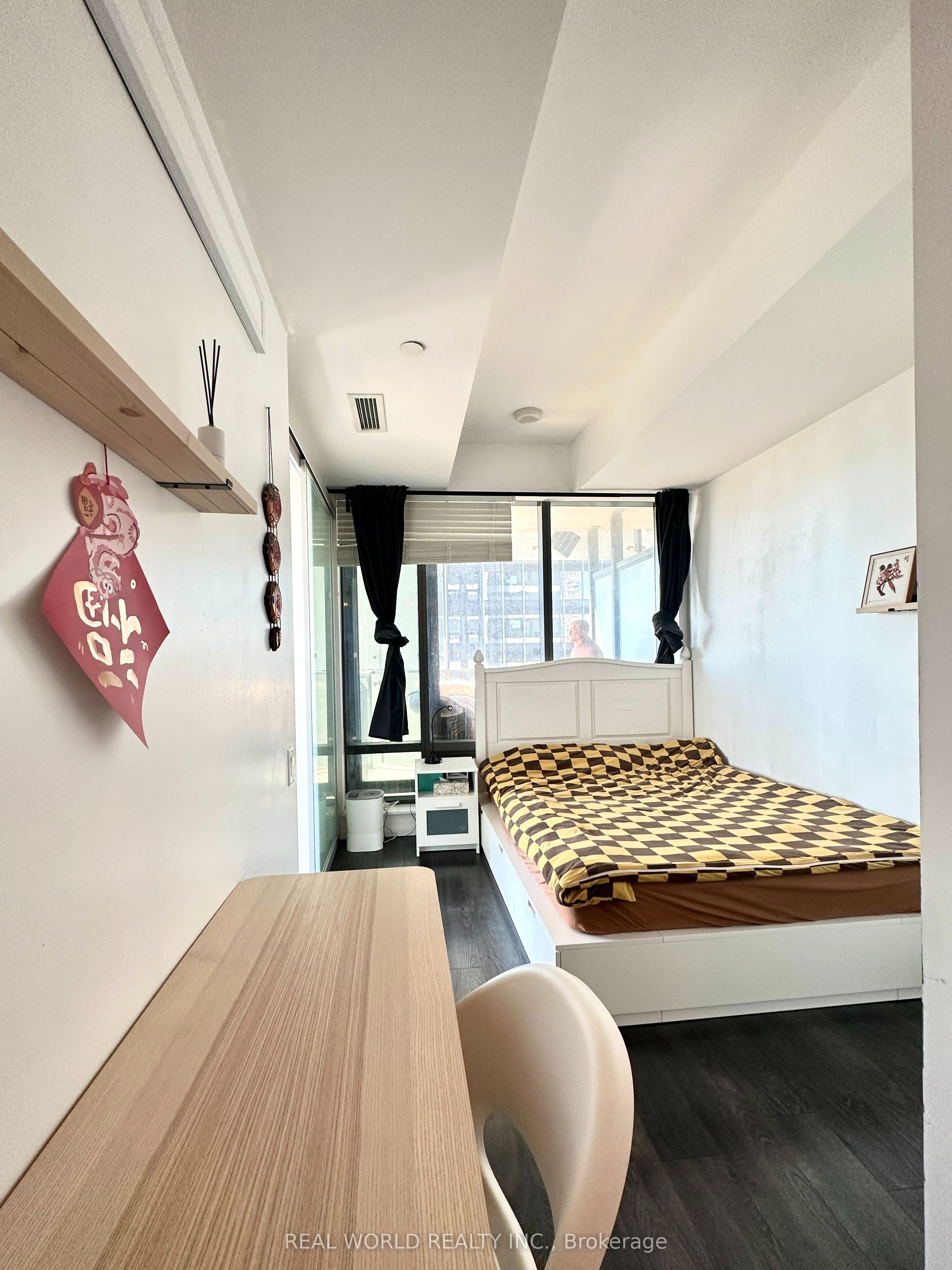 5 St Joseph Street 2202, Toronto, ON M4Y 0B6 photo 5