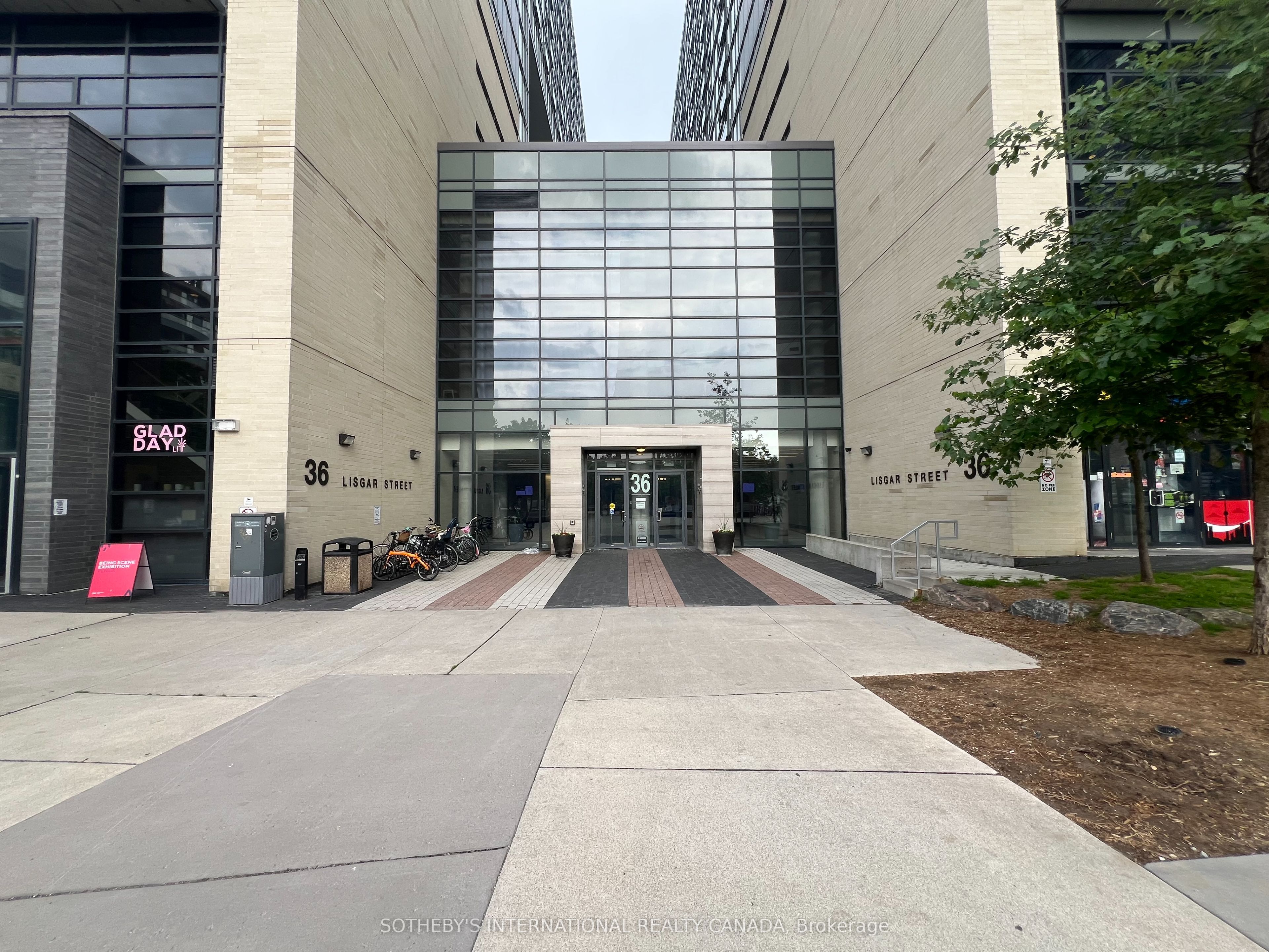 36 Lisgar Street 815, Toronto, ON M6J 0C7 photo 4