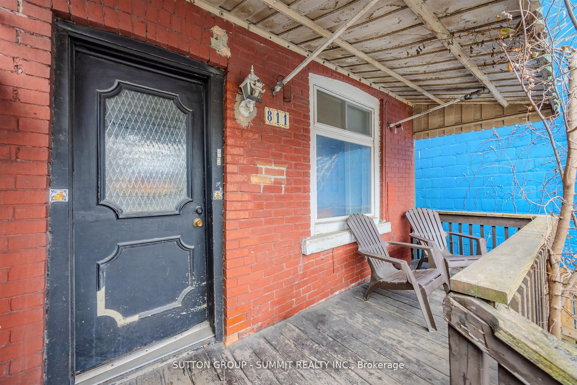 811 Bloor Street W, Toronto, ON M6G 1L8 photo 4