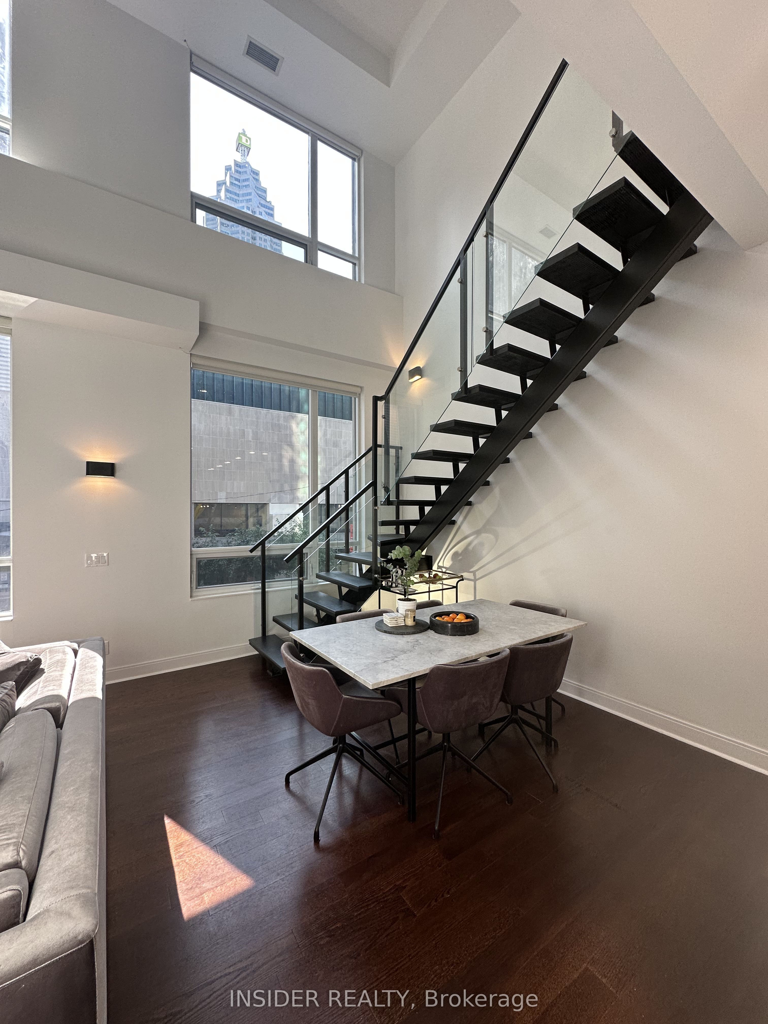 1 Scott Street 203, Toronto, ON M5E 1A1 photo 4