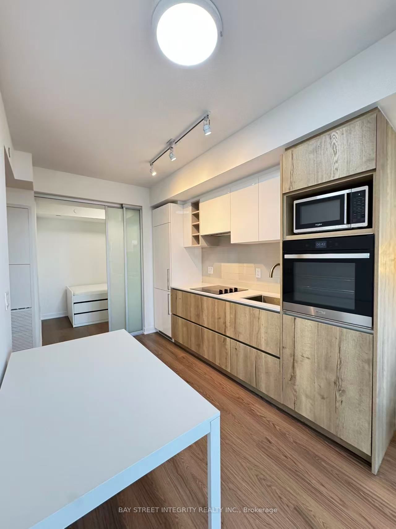 319 Jarvis Street 3801, Toronto C08, ON M5B 0C8 photo 3