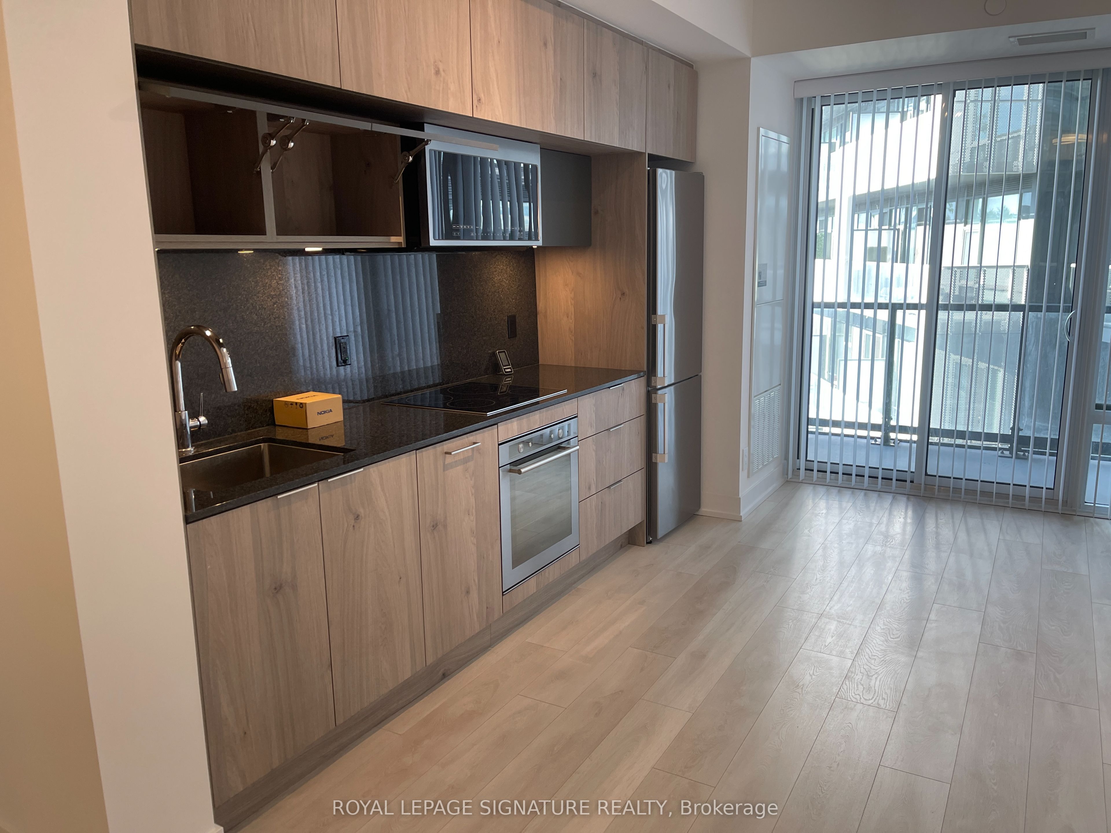 25 Adra Grado Way 701, Toronto, ON M2J 0H6 photo 2