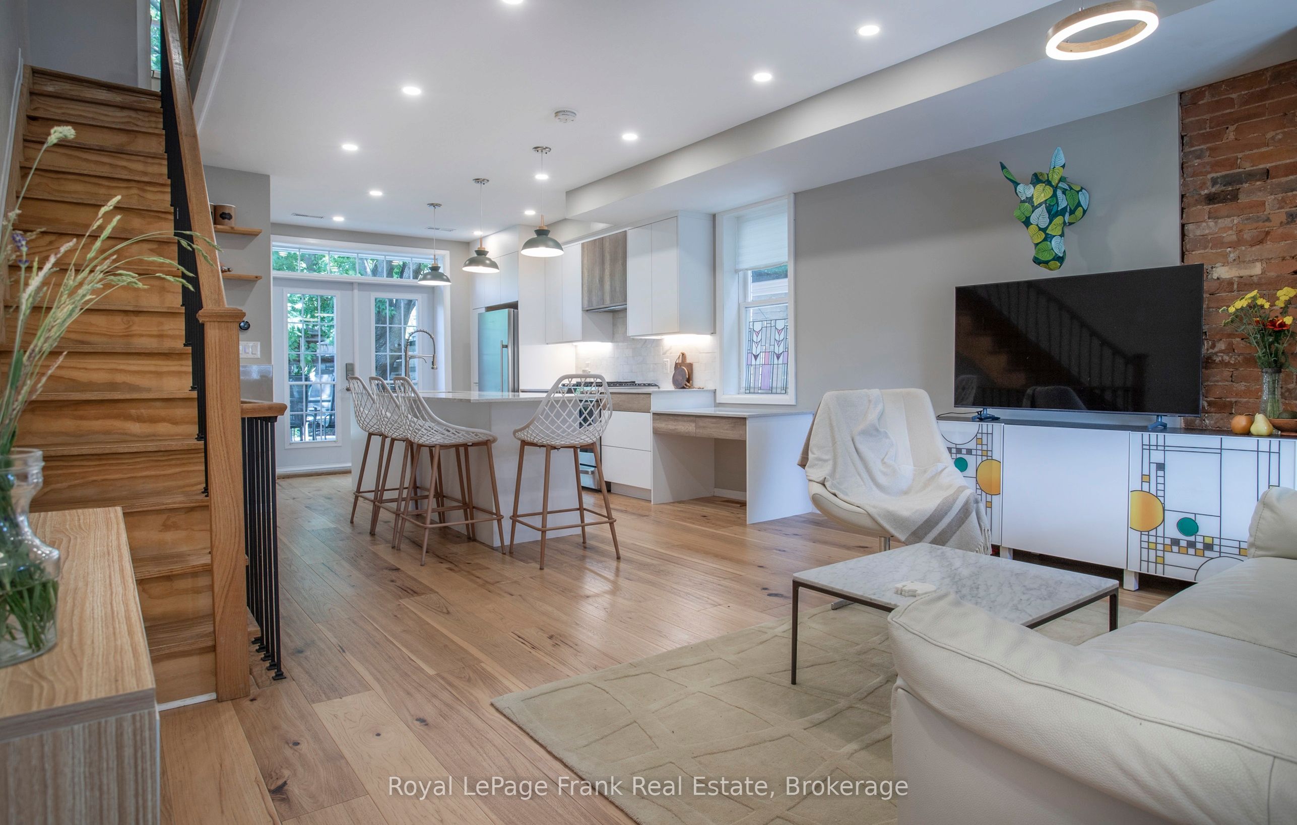 248 Benson Avenue, Toronto, ON M6G 2J6 photo 3