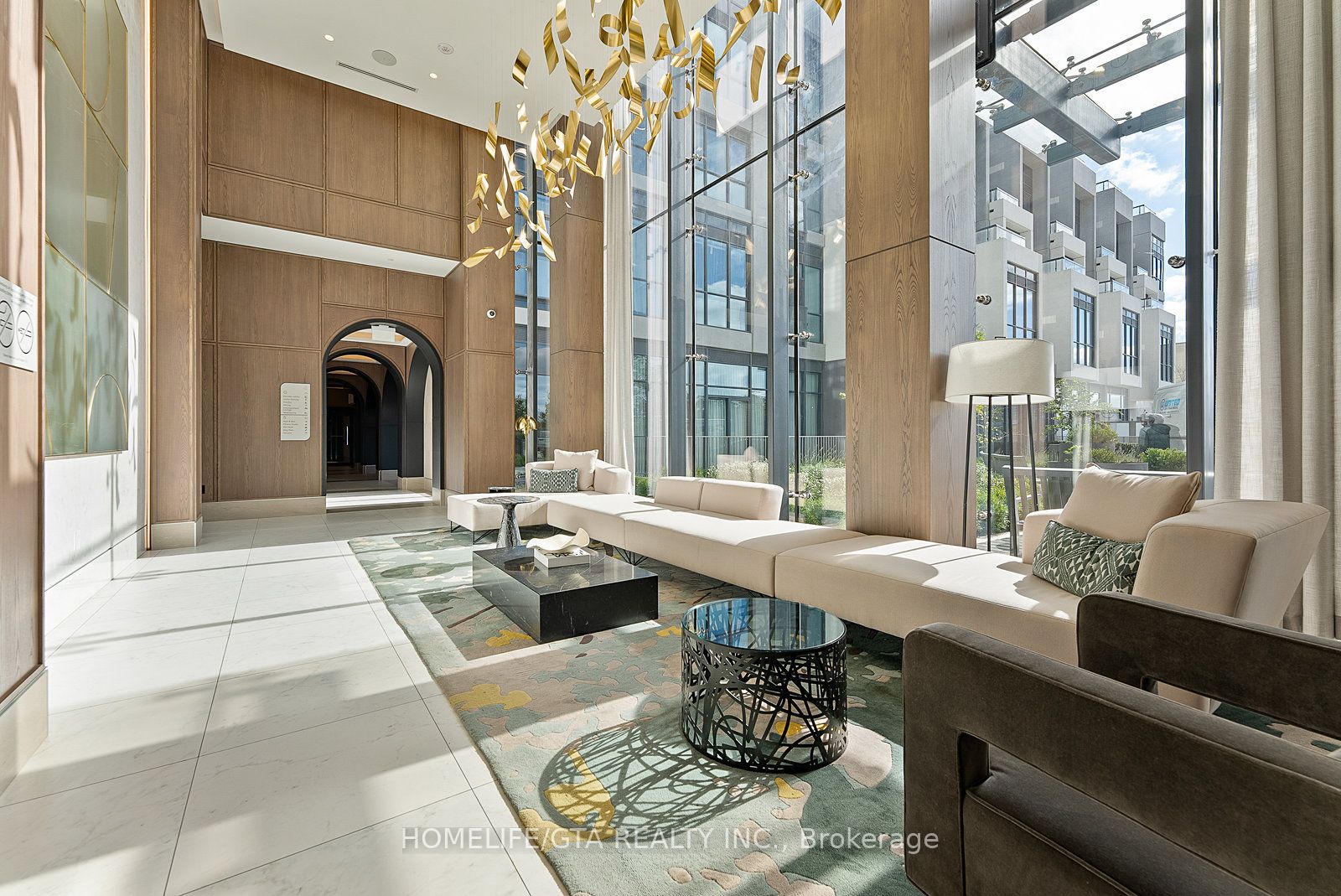 30 Inn On The Park Drive 613, Toronto, ON M3C 0P7 photo 3