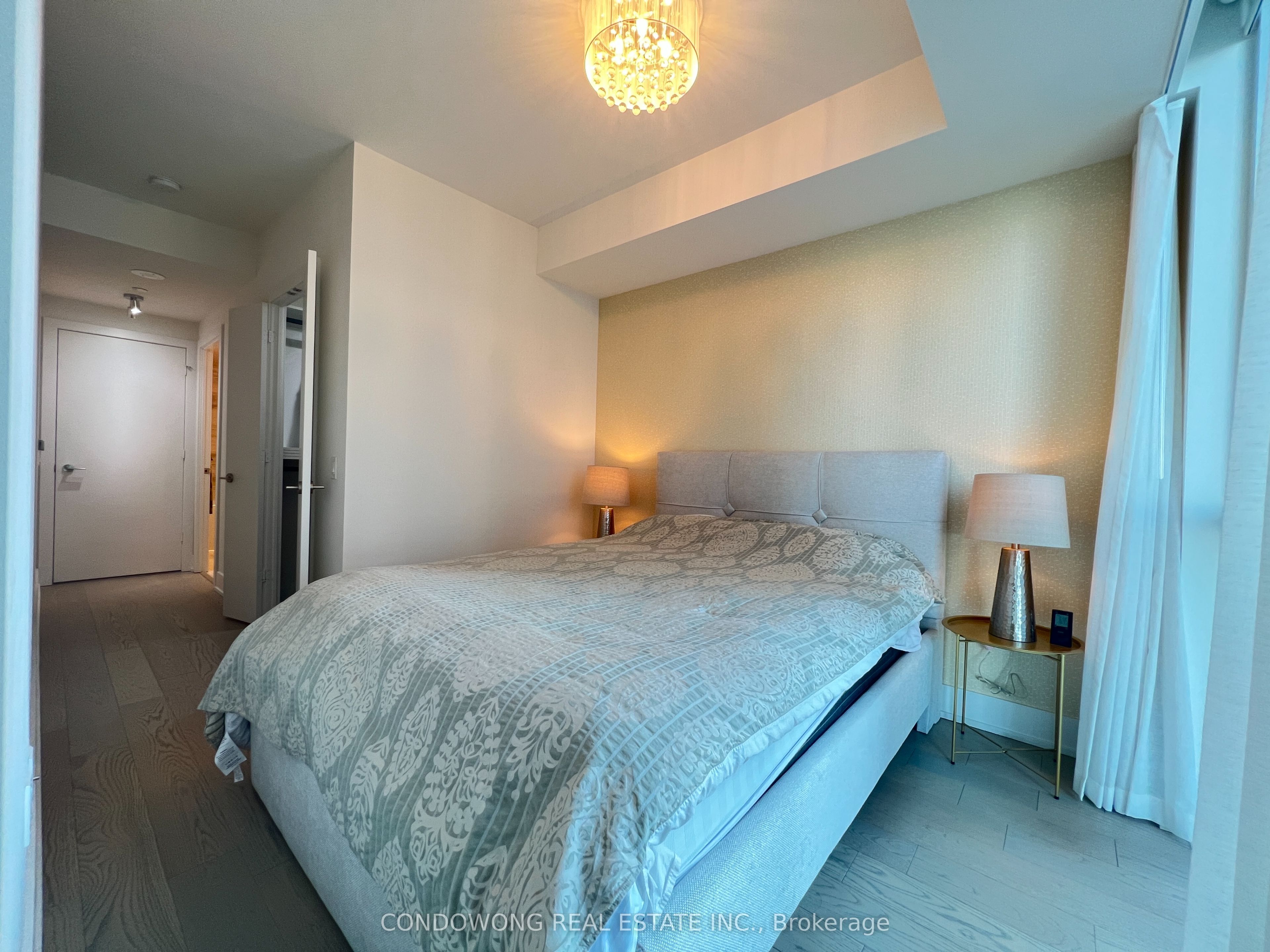 1 Yorkville Avenue 3801, Toronto, ON M4W 0B1 photo 5