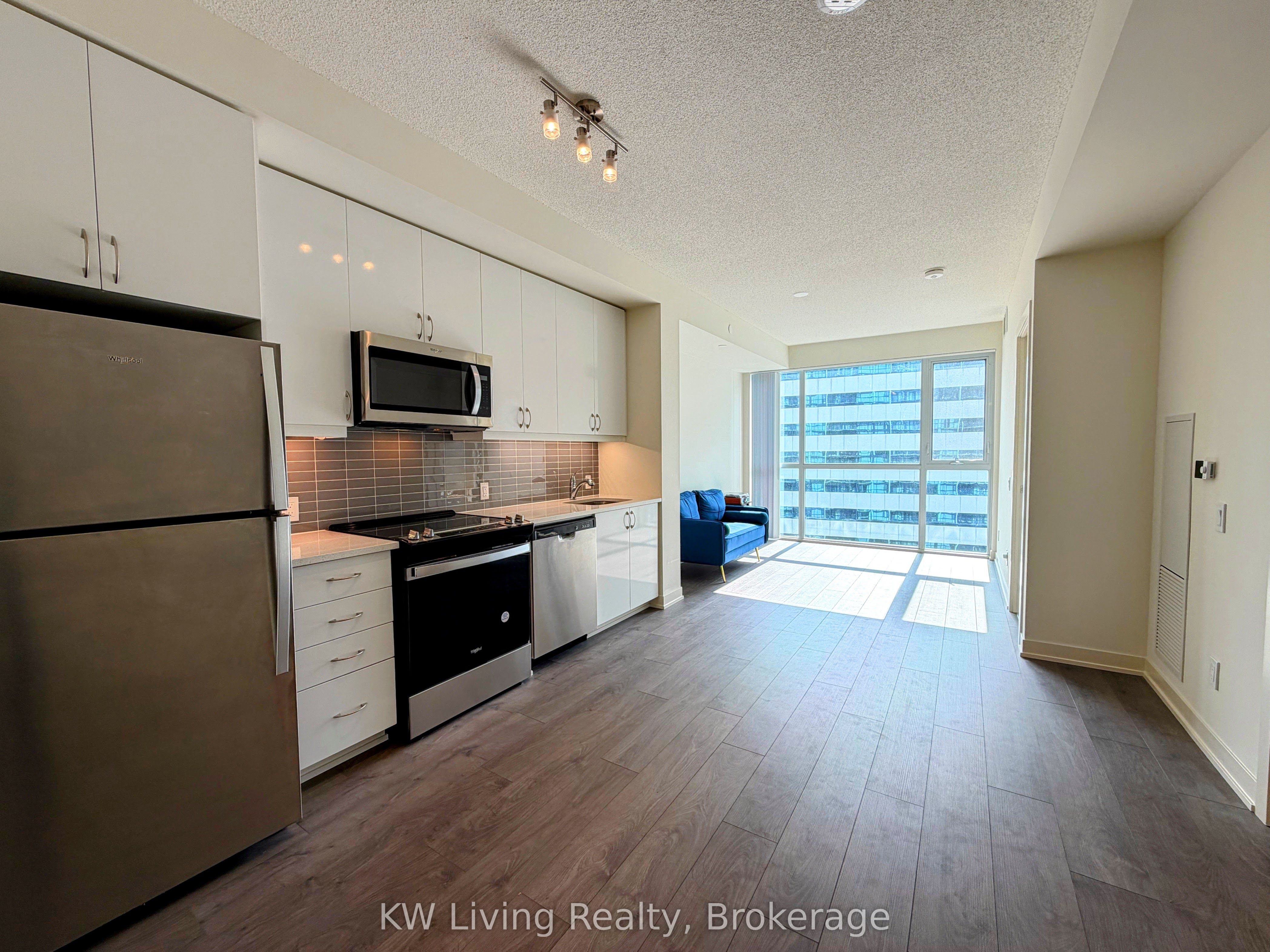 4955 Yonge Street 2615, Toronto, ON M2N 0L8 photo 3