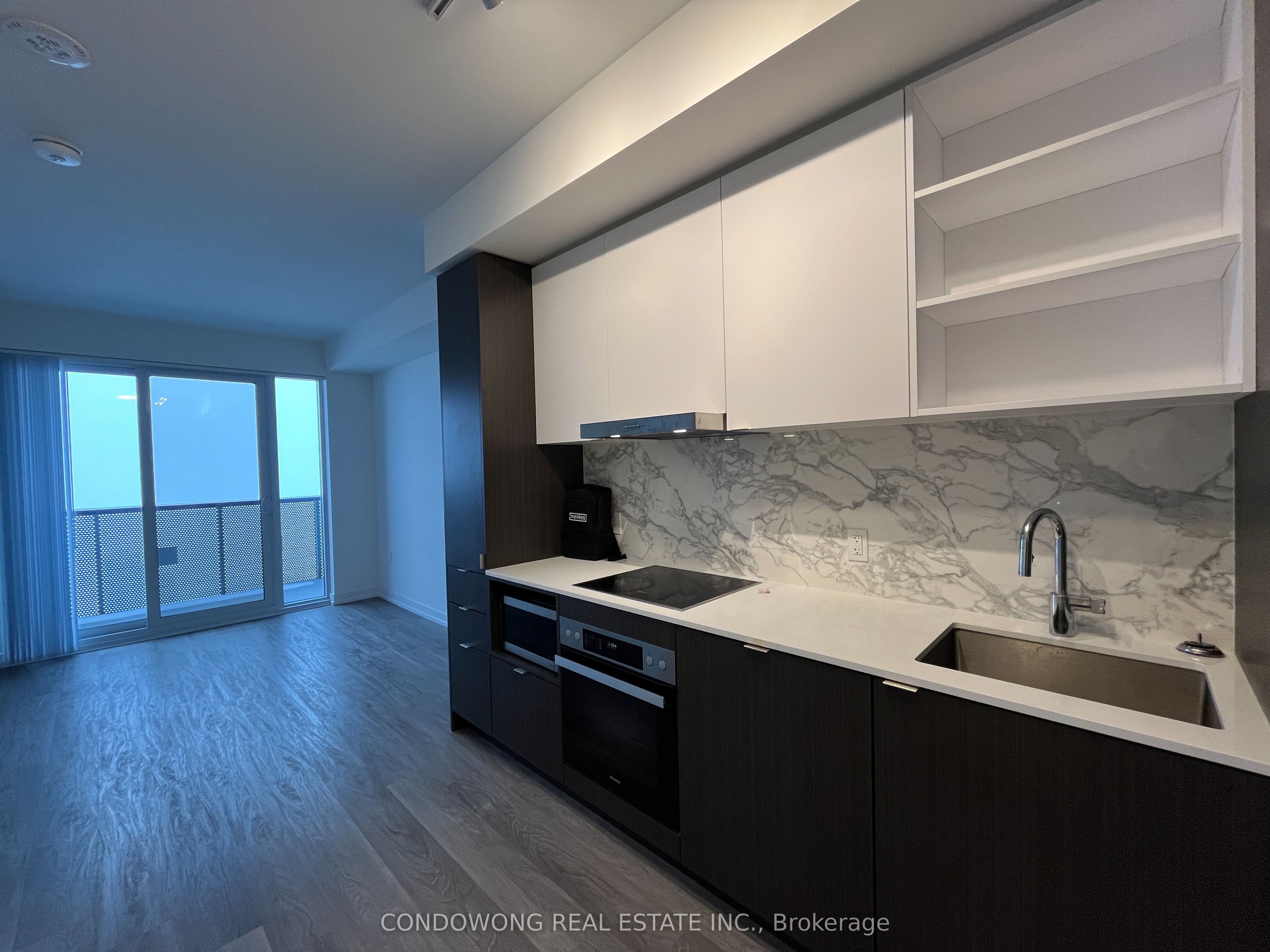 55 Cooper Street 7706, Toronto, ON M5E 0G1 photo 3