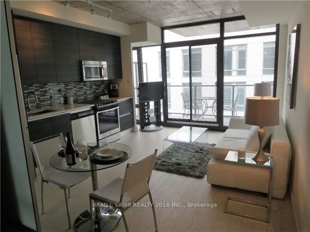 111 Bathurst Street 1212, Toronto, ON M5V 2R1