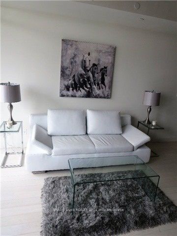 111 Bathurst Street 1212, Toronto, ON M5V 2R1 photo 2