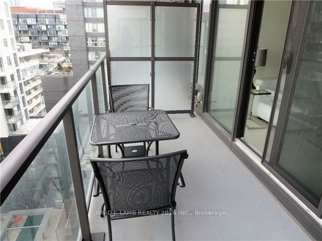 111 Bathurst Street 1212, Toronto, ON M5V 2R1 photo 5