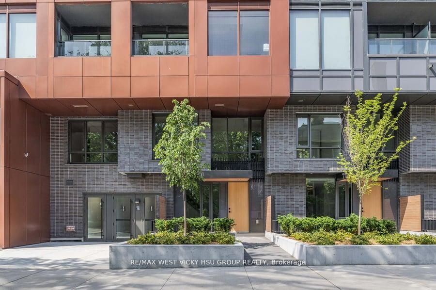 28 Eastern Avenue TH105 #6, Toronto, ON M5A 0Y2
