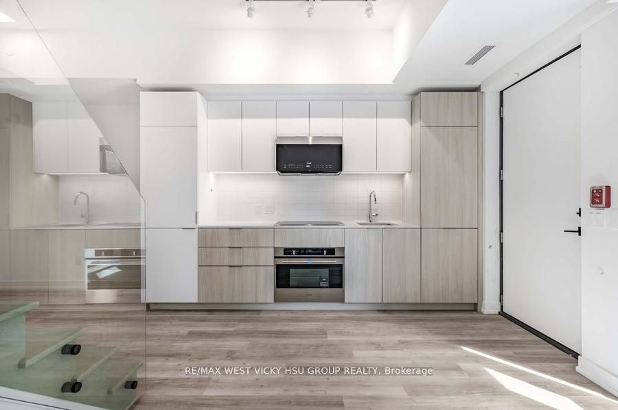 28 Eastern Avenue TH105 #6, Toronto, ON M5A 0Y2 photo 5