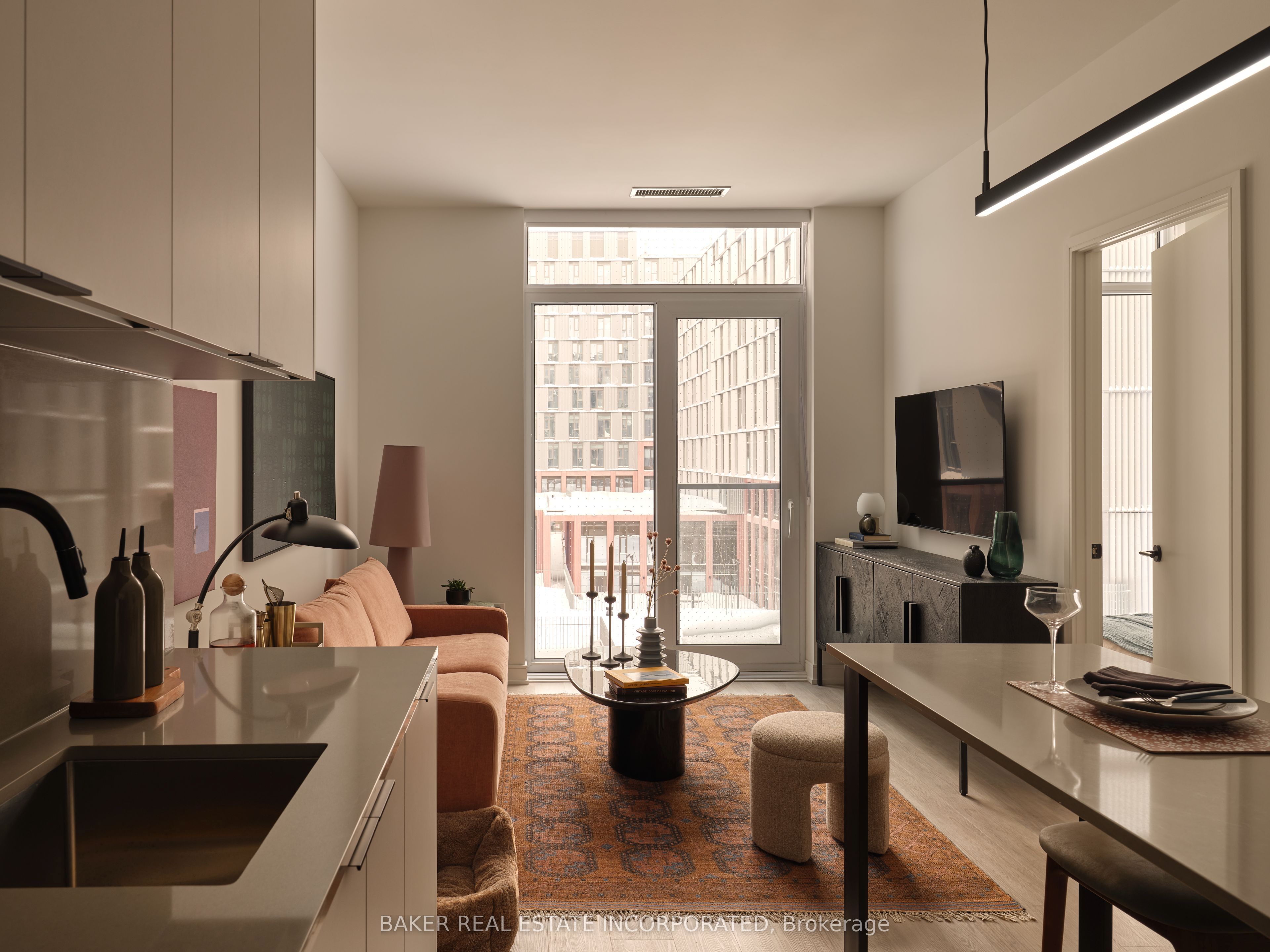 65 Trinity Street 826, Toronto, ON M5A 0Y1