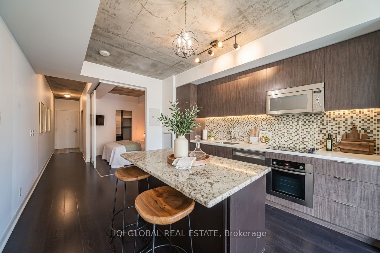 478 King Street W 406, Toronto, ON M5V 0A8 photo 4