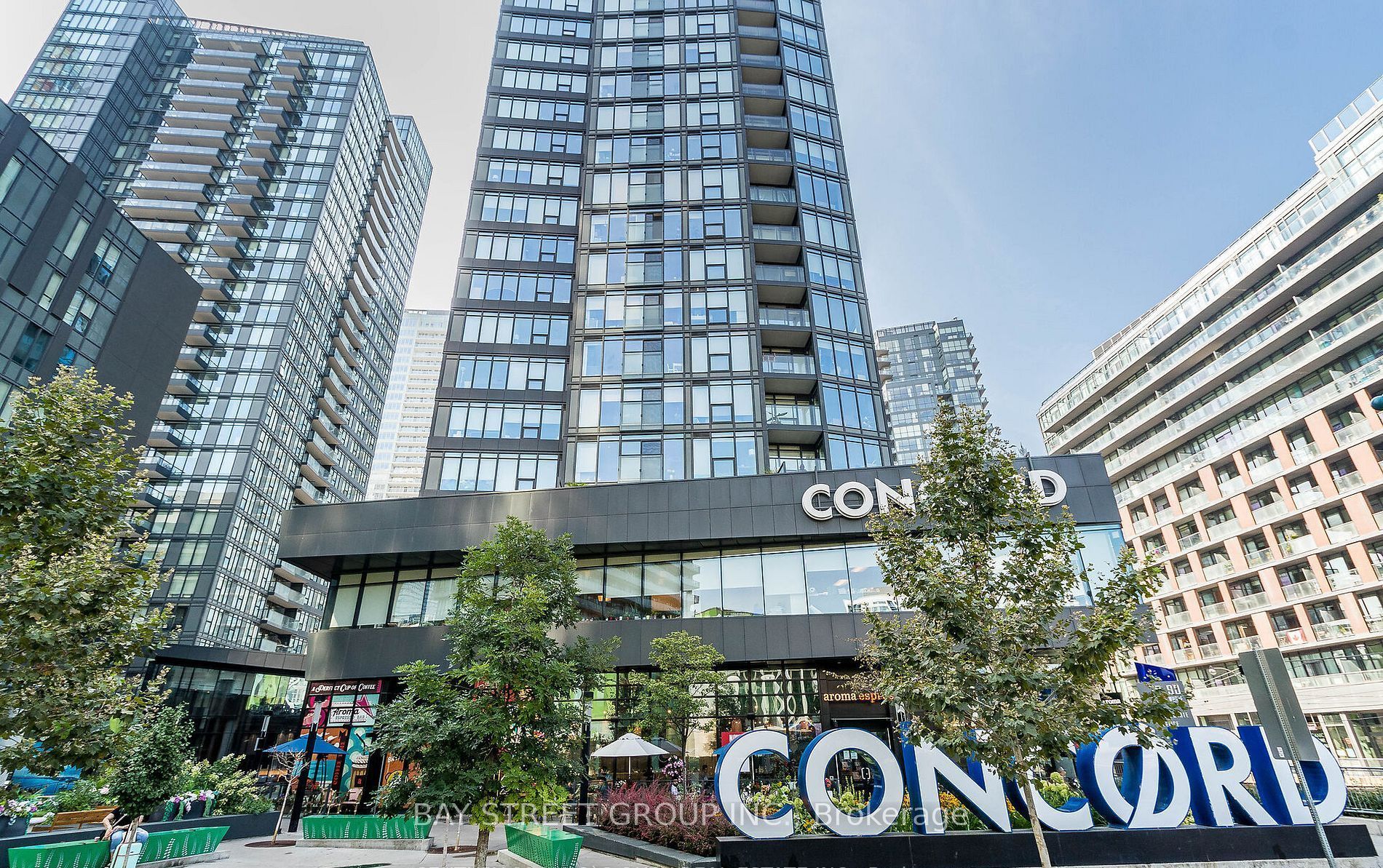 80 Queens Wharf Road 2007, Toronto, ON M5V 0J3 photo 4